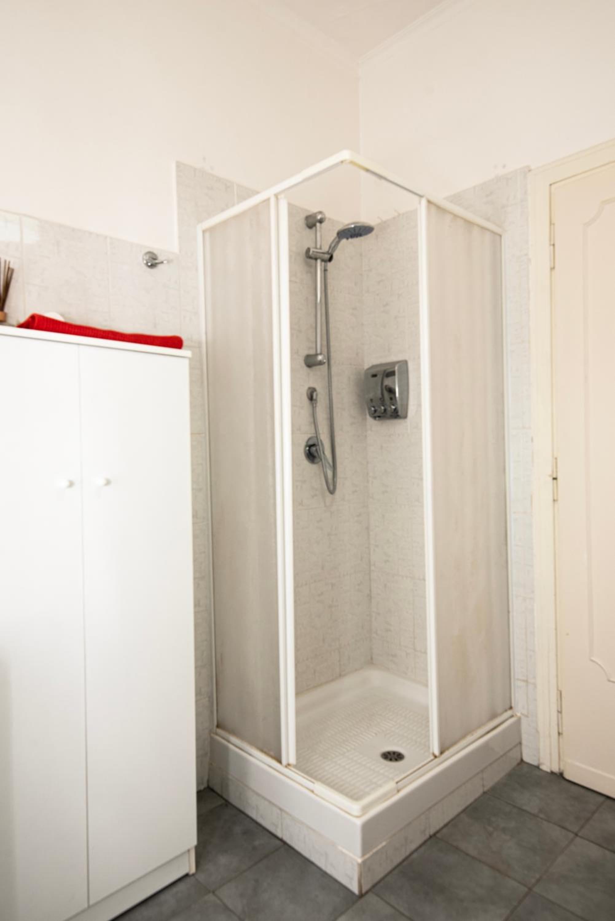 Casa Remo en Valmontone — bathroom