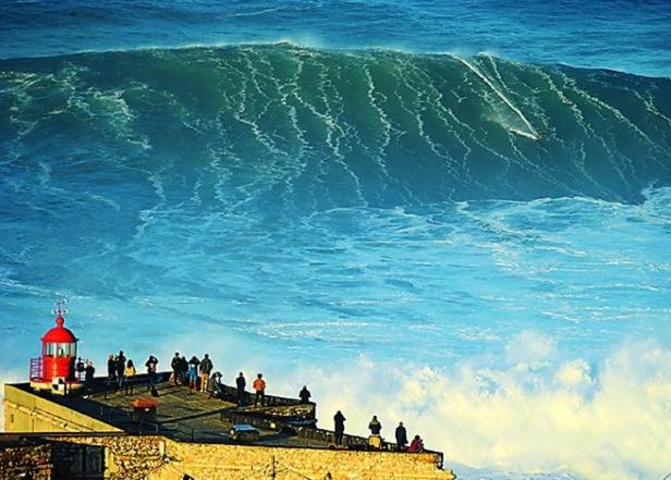 100 Meters from the Beach! Rua da Regeneração Nazaré view 2