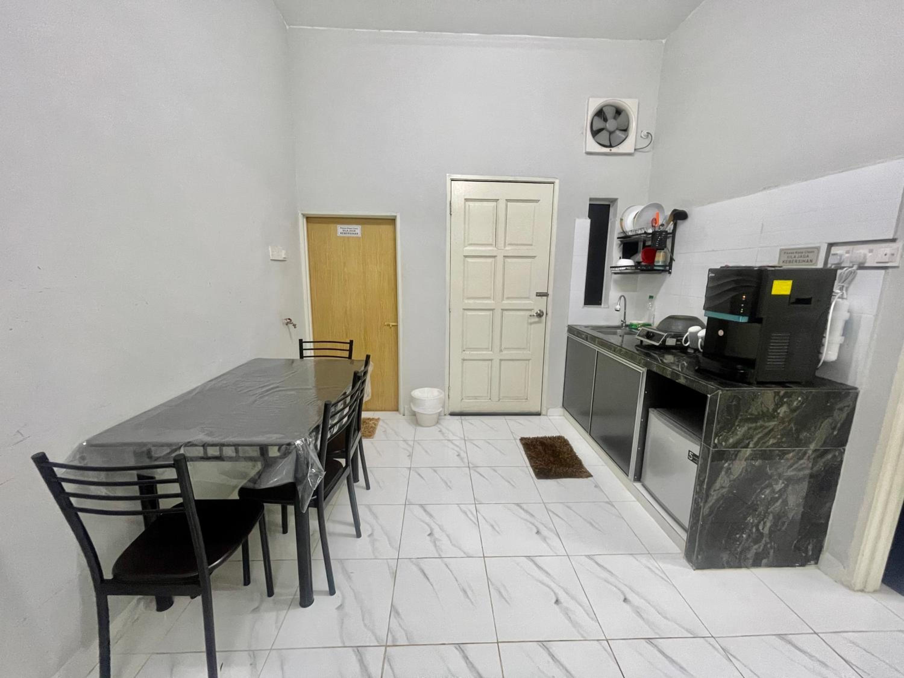 Aufa Homestay 2 Bilik Aircond
