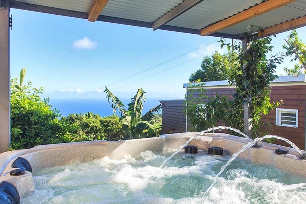 L'escapade créole Jacuzzi Privatif Bungalow Vanille