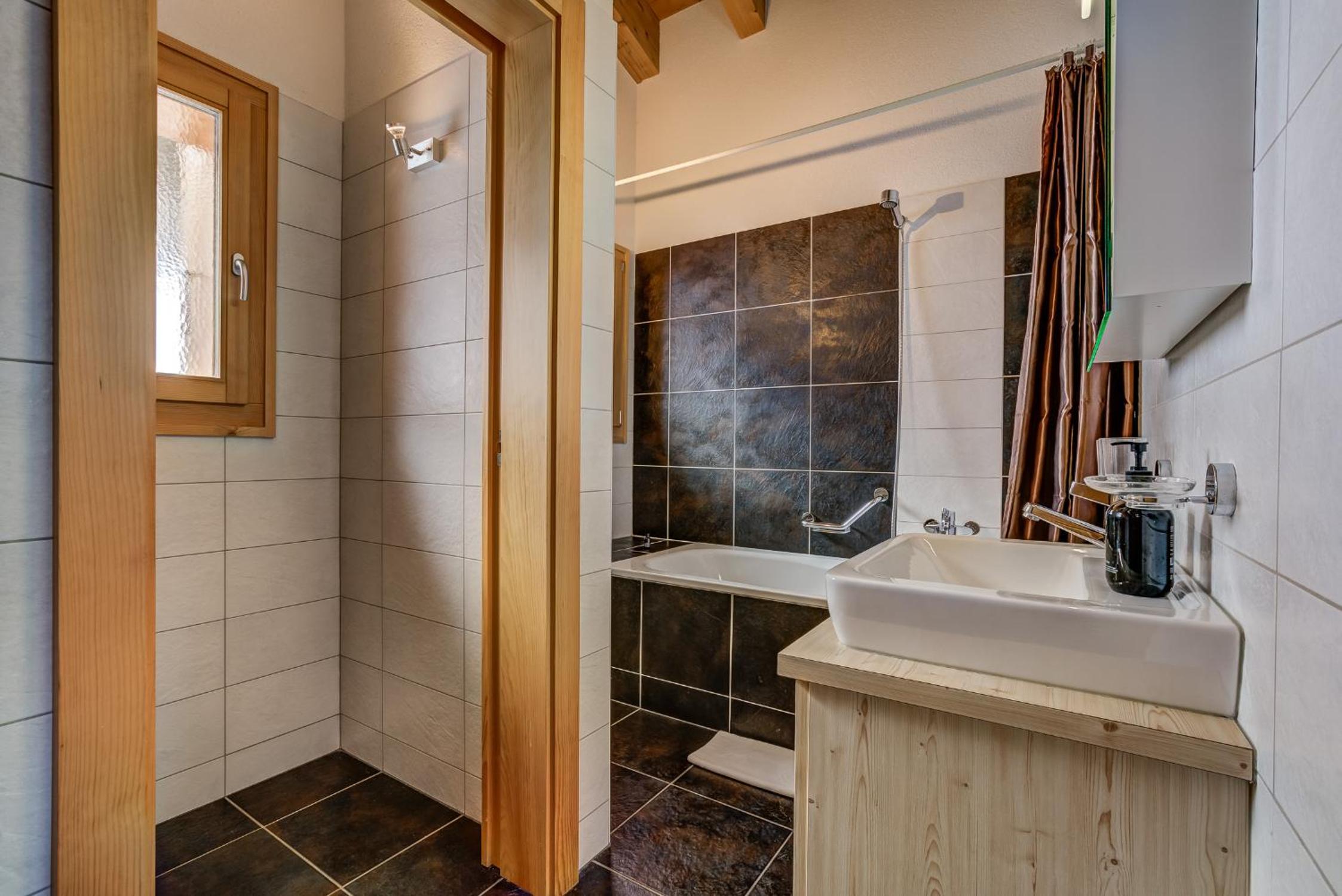 Chalet Flocon de Neige - jacuzzi - sauna