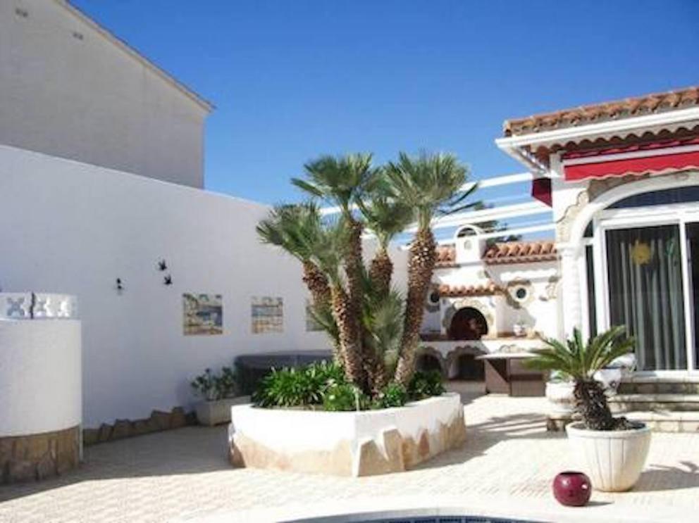Mooie vrijstaande vakantiewoning met privé-zwembad