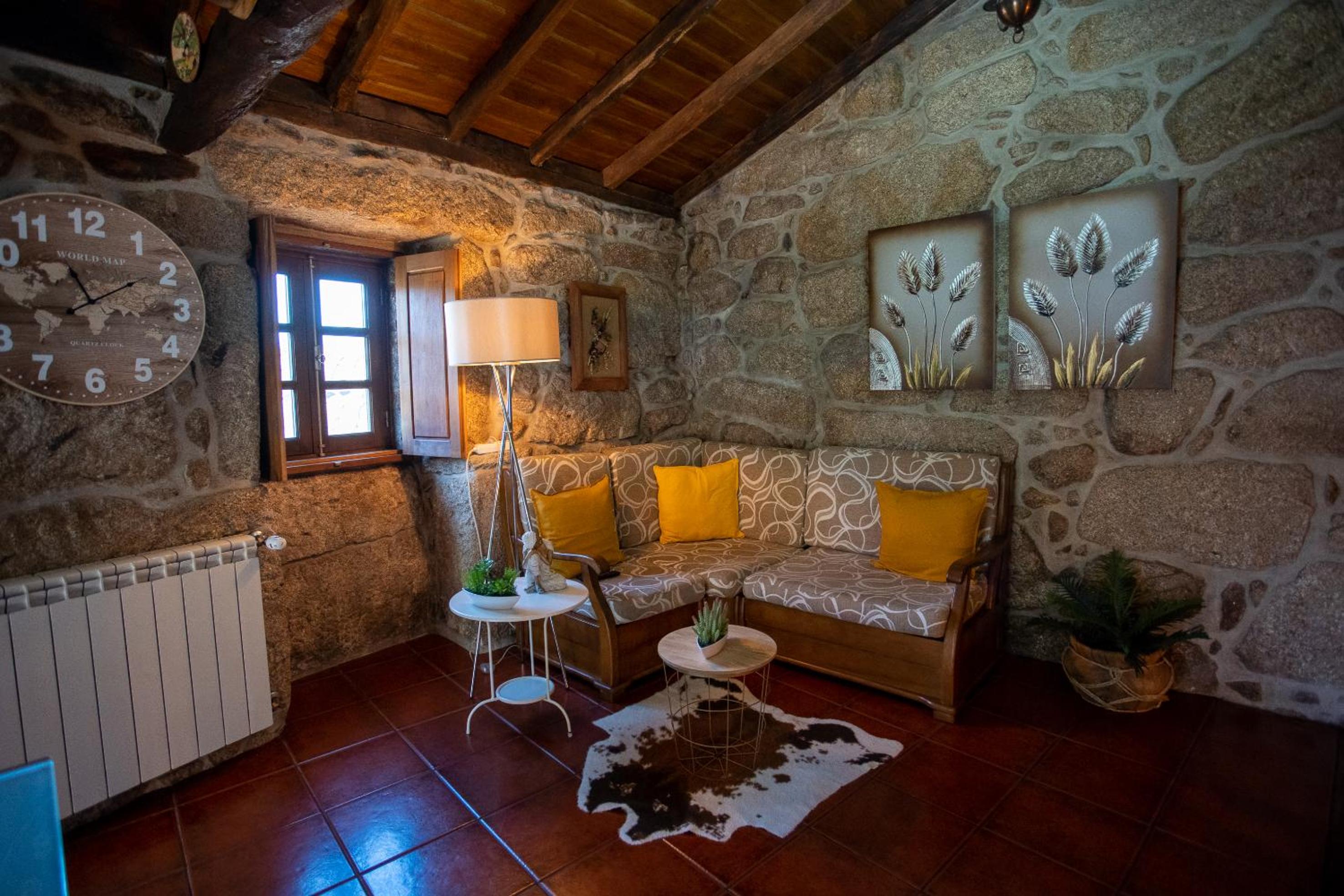 Hotel Casa do Charco Peneda Gerês - Image 1