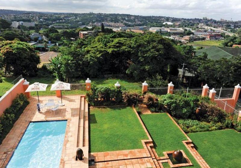 Sica's Guest House - The Loft view 2