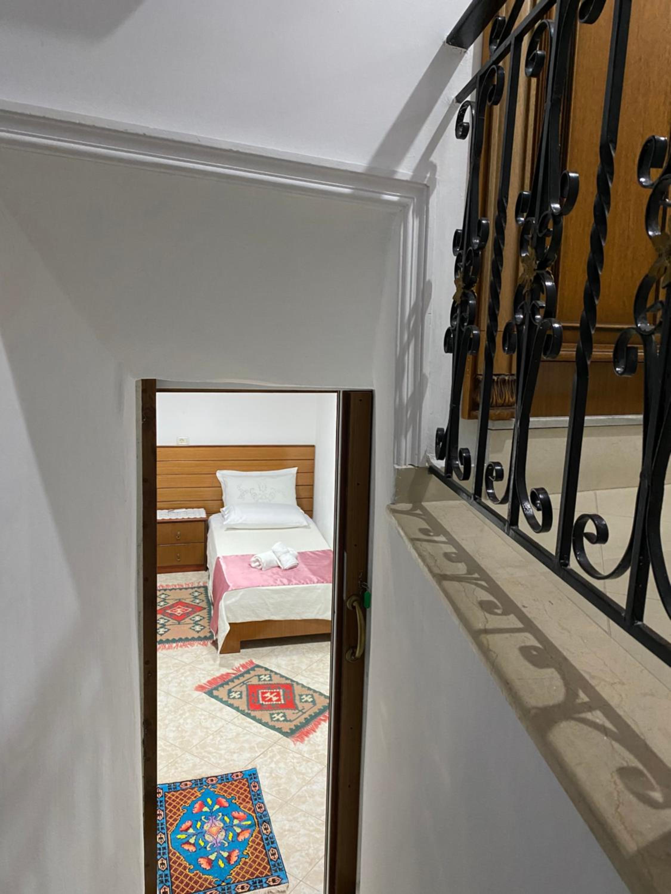 Yuri Guest House