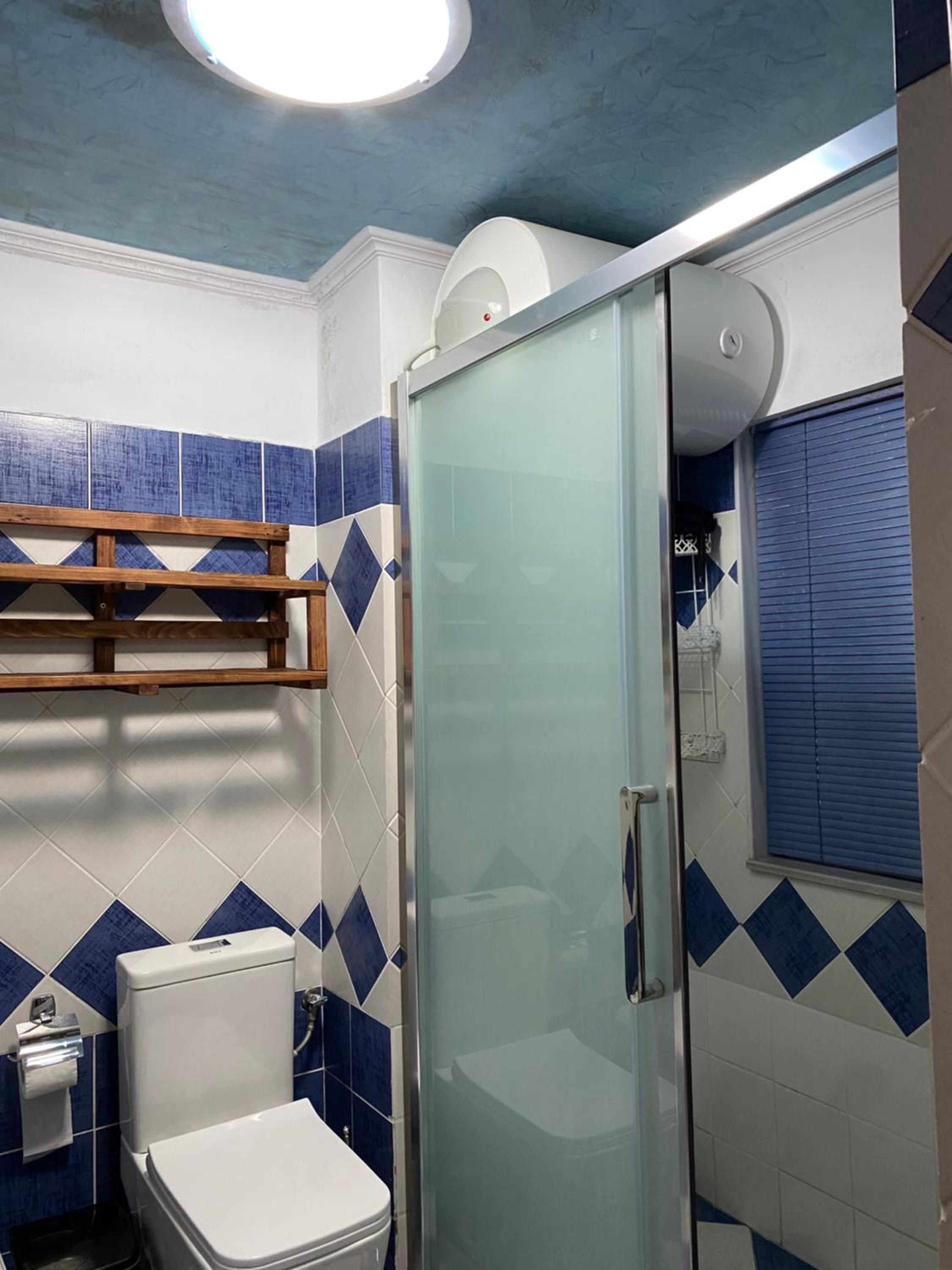 Yuri Guest House