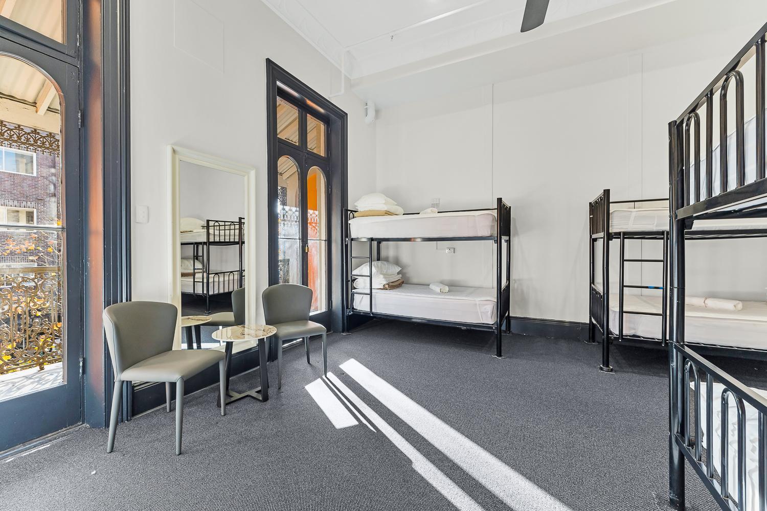 London Plane Backpackers