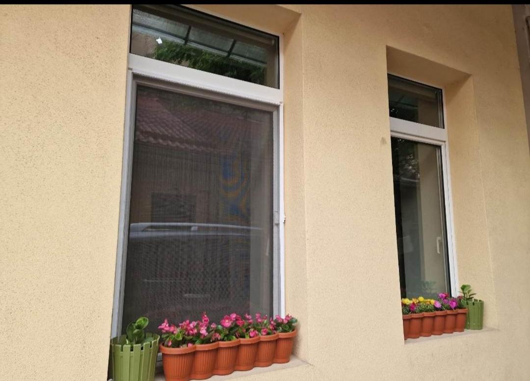 Apartament Central Traian Moșoiu , Parcare proprie view 3