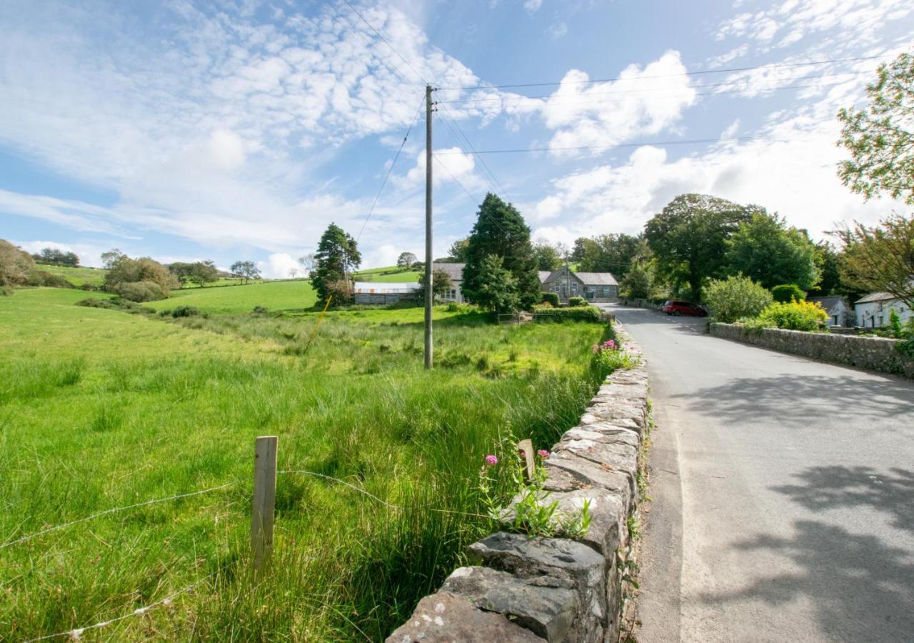 2 Bed in Llaniestyn oc-gweger
