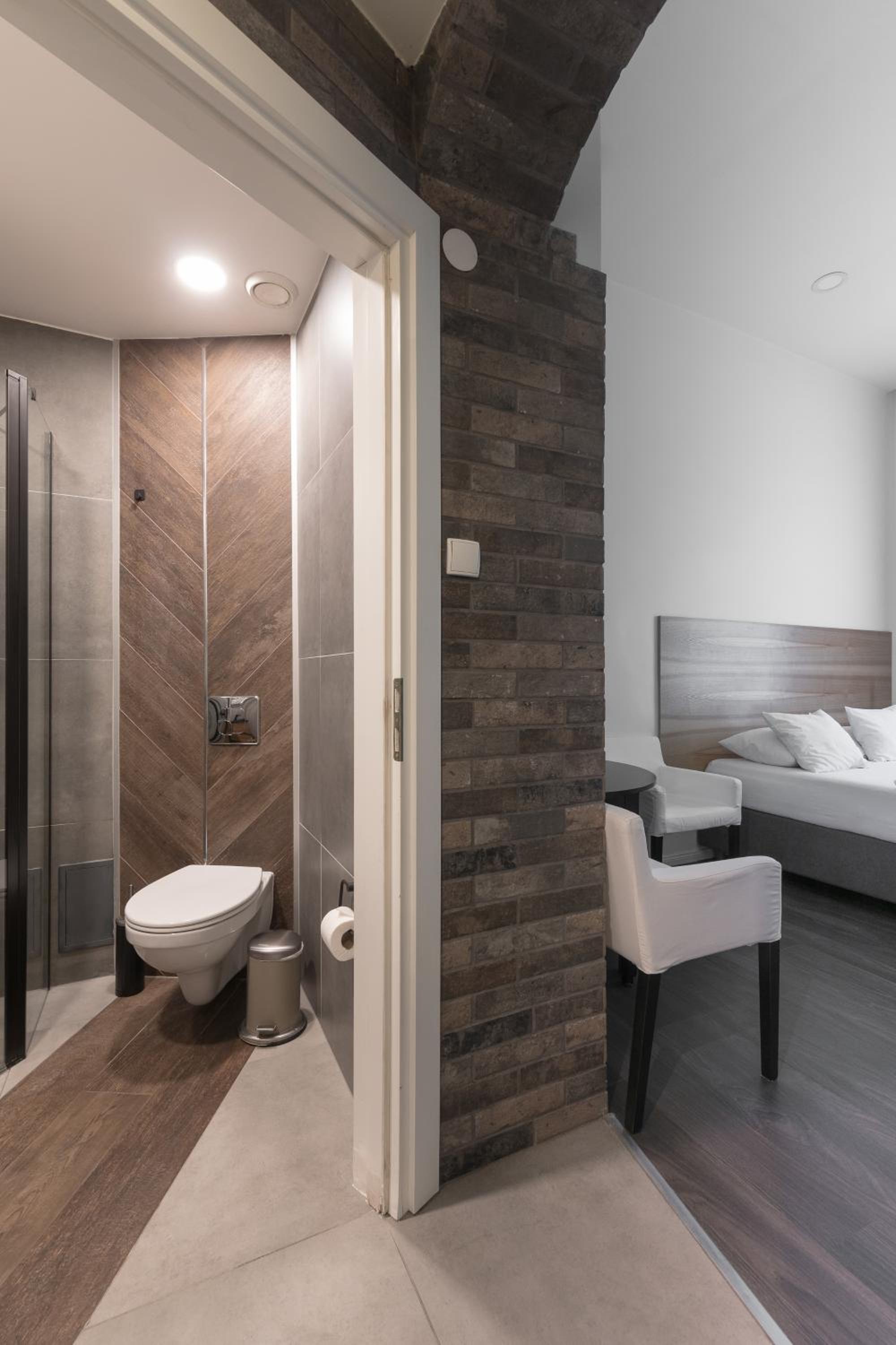 Platinum Suites