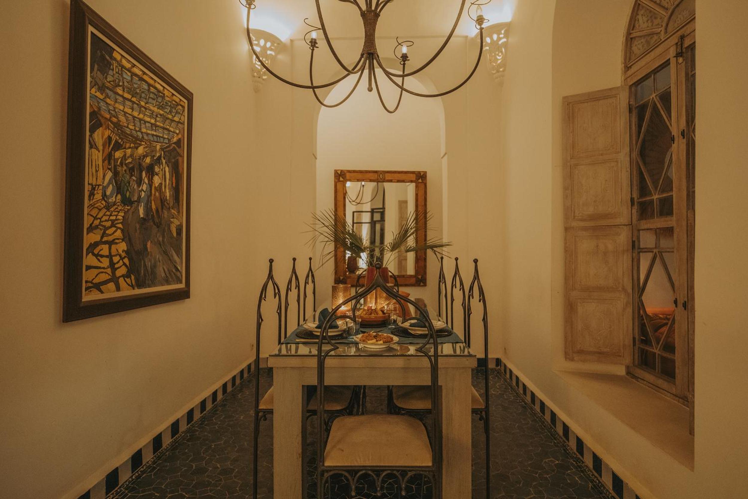 dining