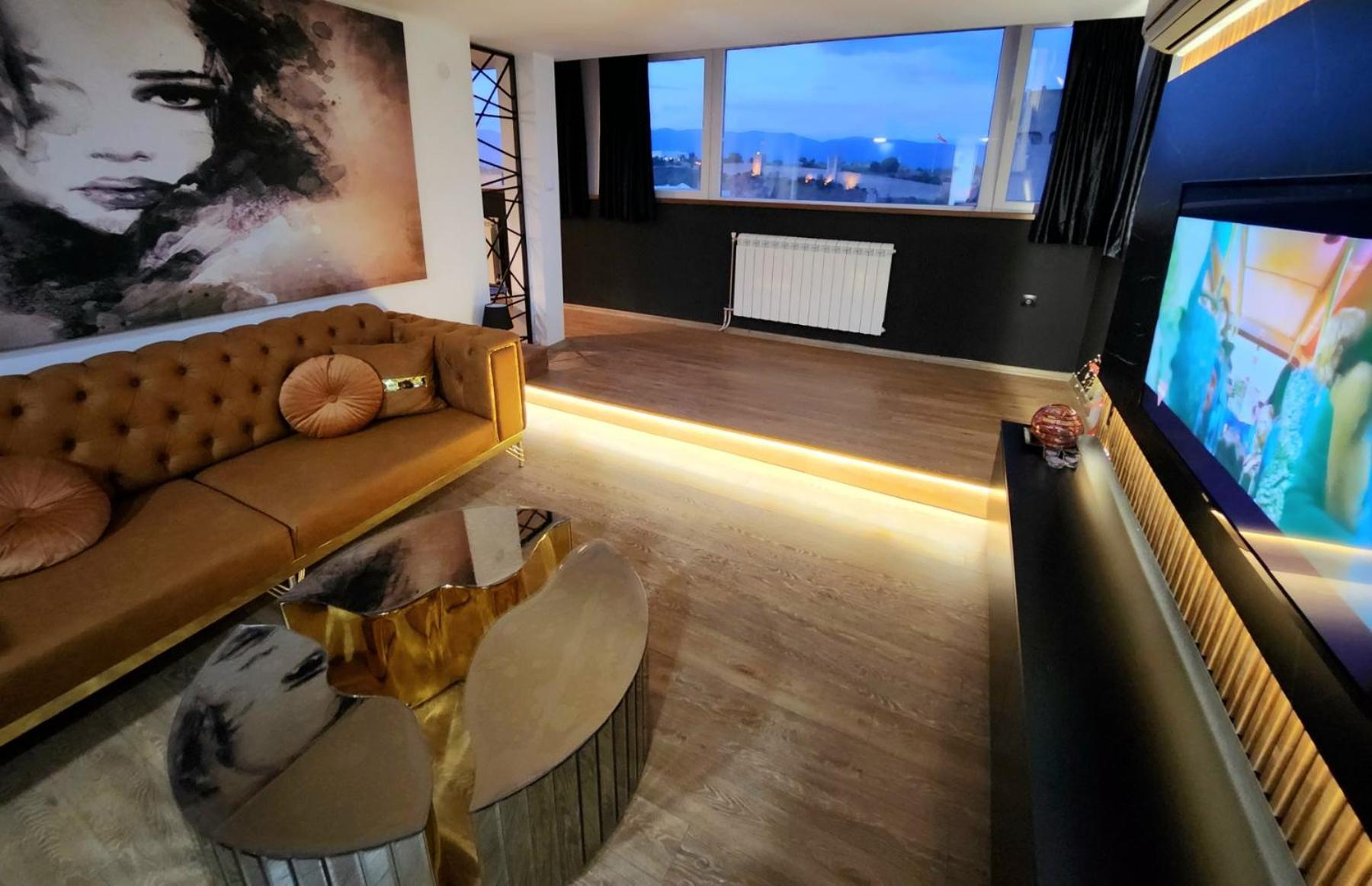 ELISA Rooftop Luxury Apartments