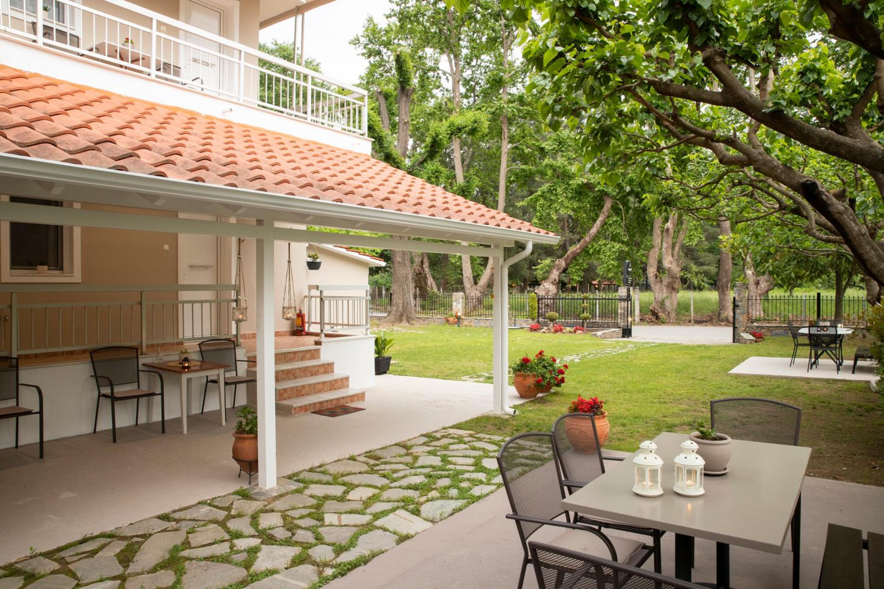 Evaggelia rental apartments
