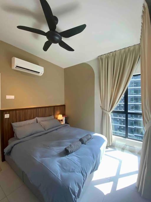 Maxim 2BR Muji Suite