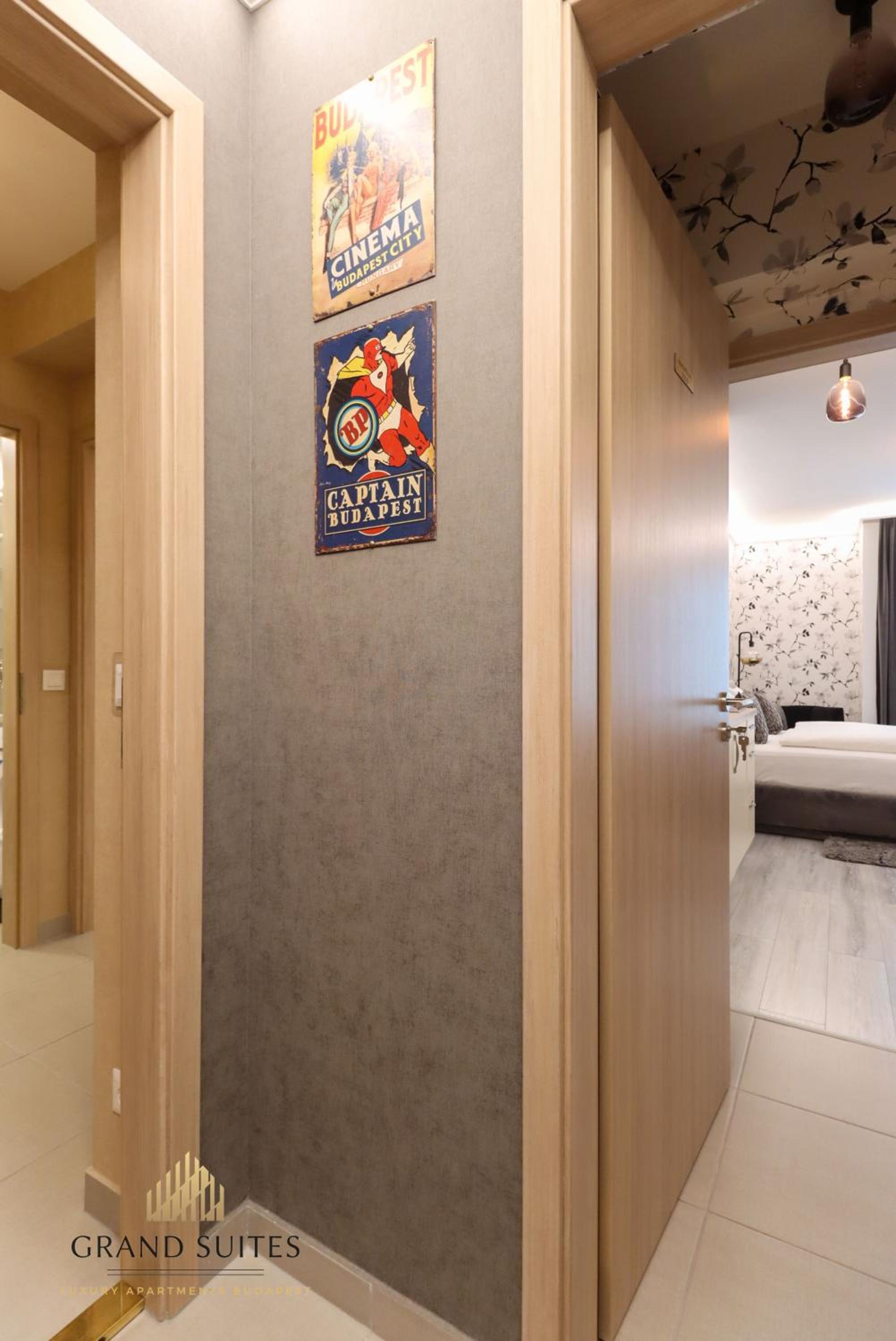 Grand Suites Central