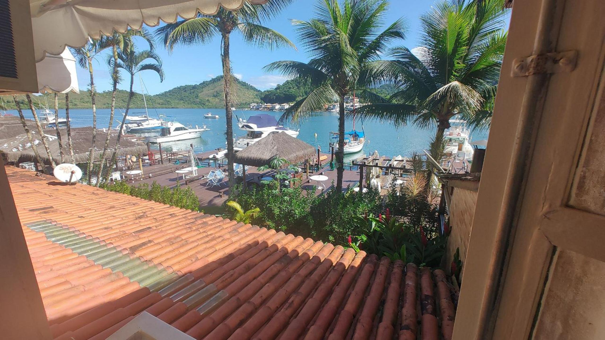 Beautiful 3 Bedrooms with Barbecue Deck Angra Pool