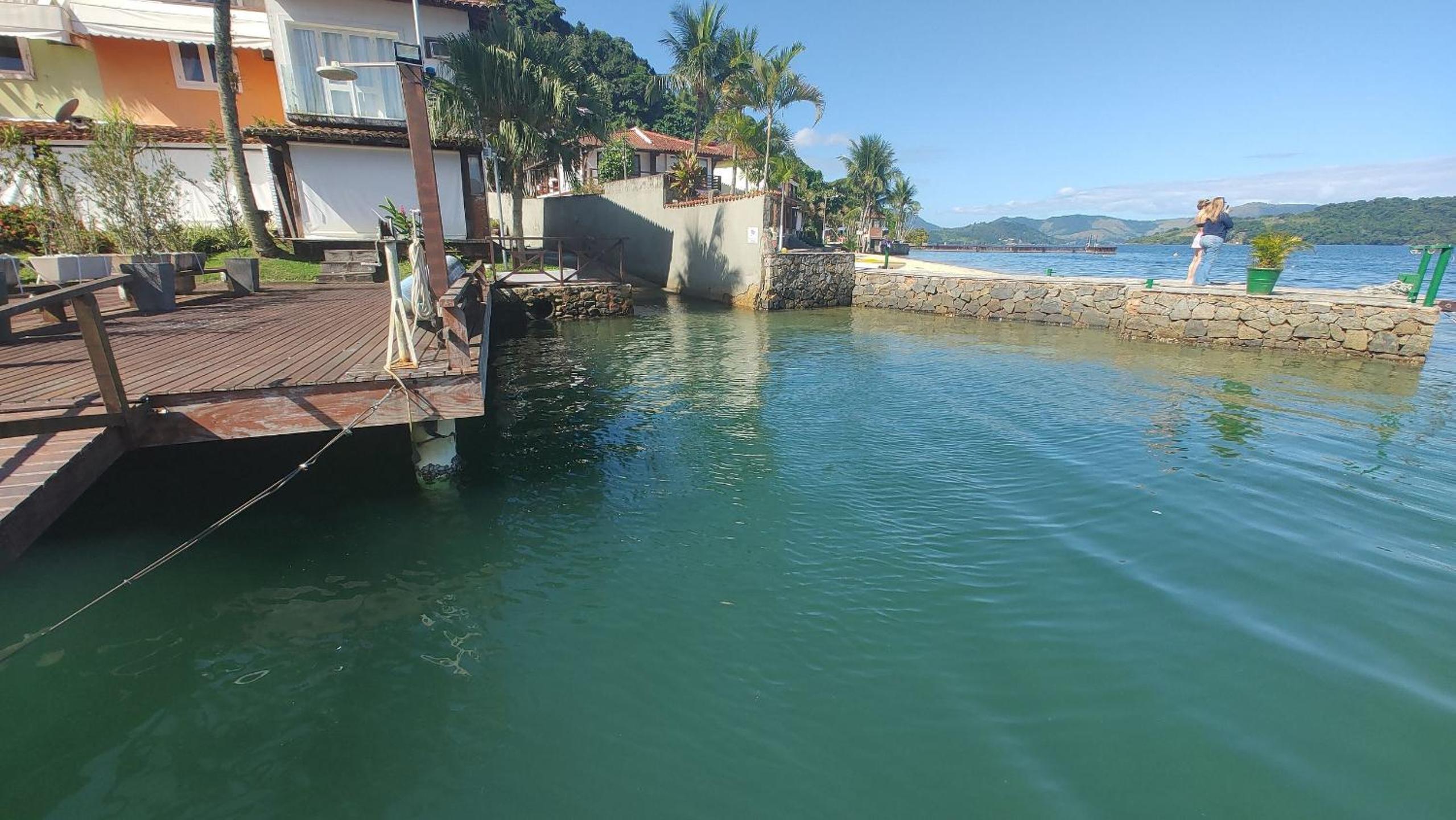 Beautiful 3 Bedrooms with Barbecue Deck Angra Pool