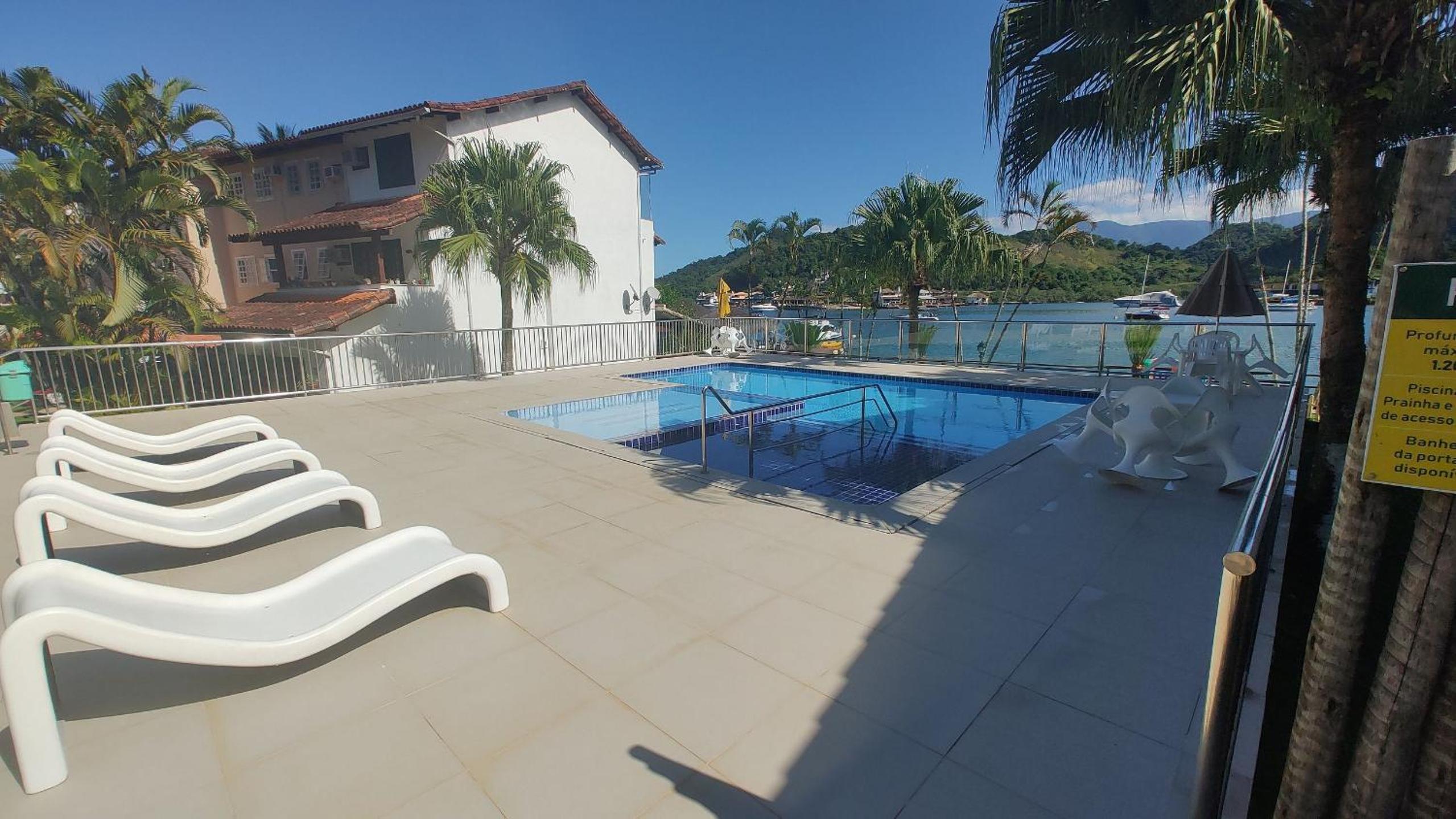 Beautiful 3 Bedrooms with Barbecue Deck Angra Pool