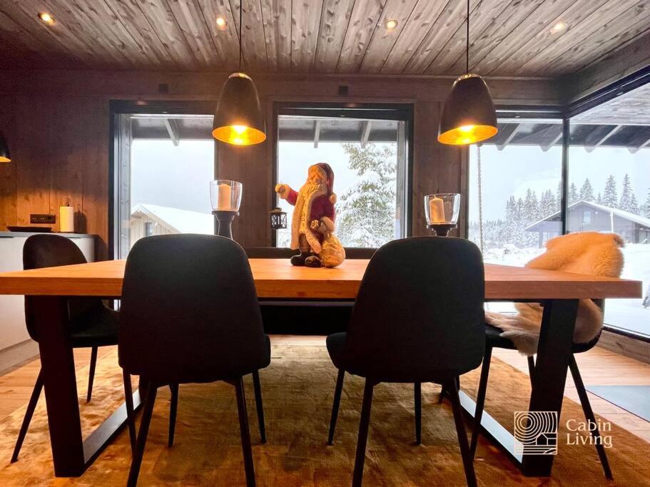 Brand new cabin at Moseteråsen Hafjell Ski inout view 4