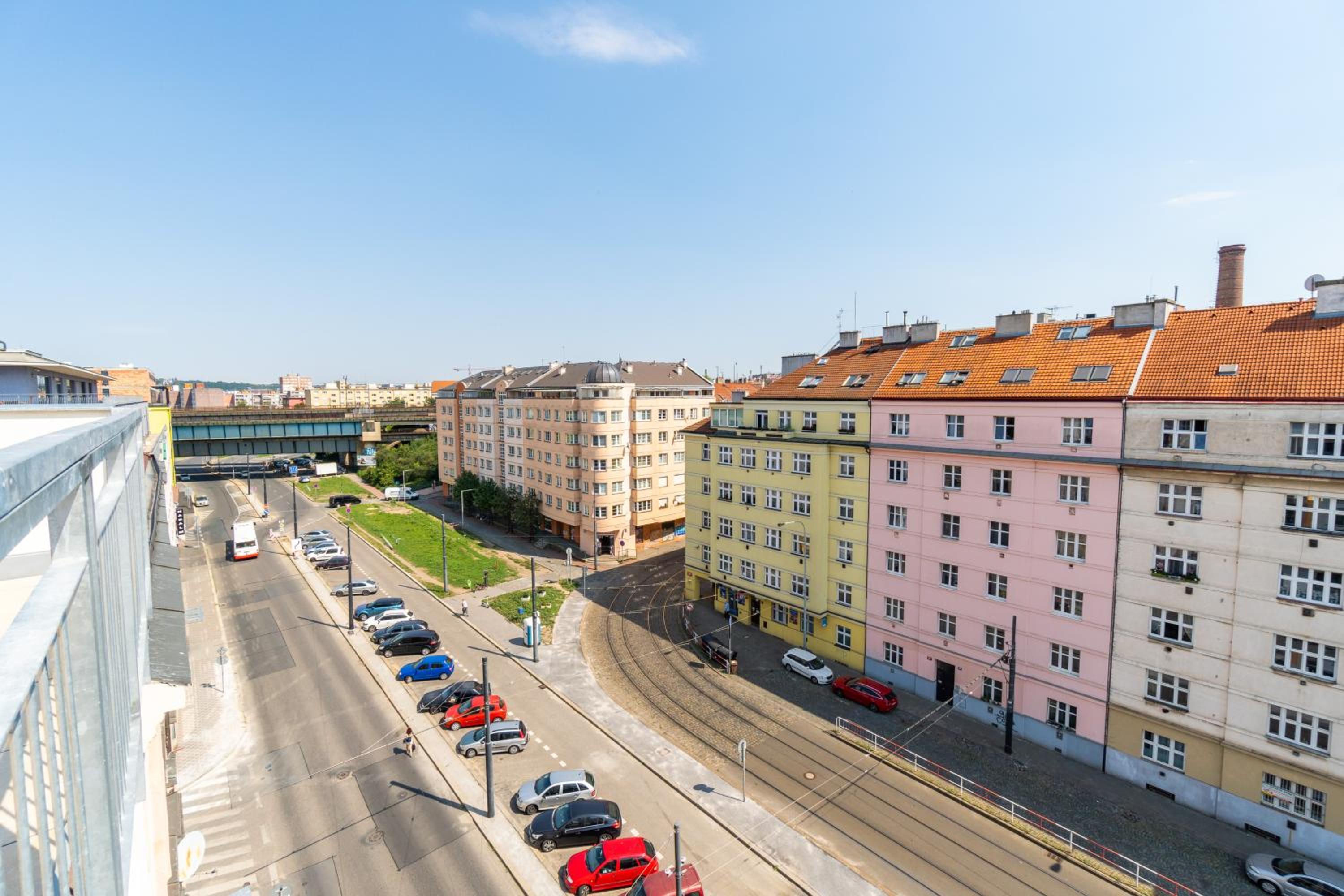 Brand new studio apartment # 42 in brand new building with free parking in the center