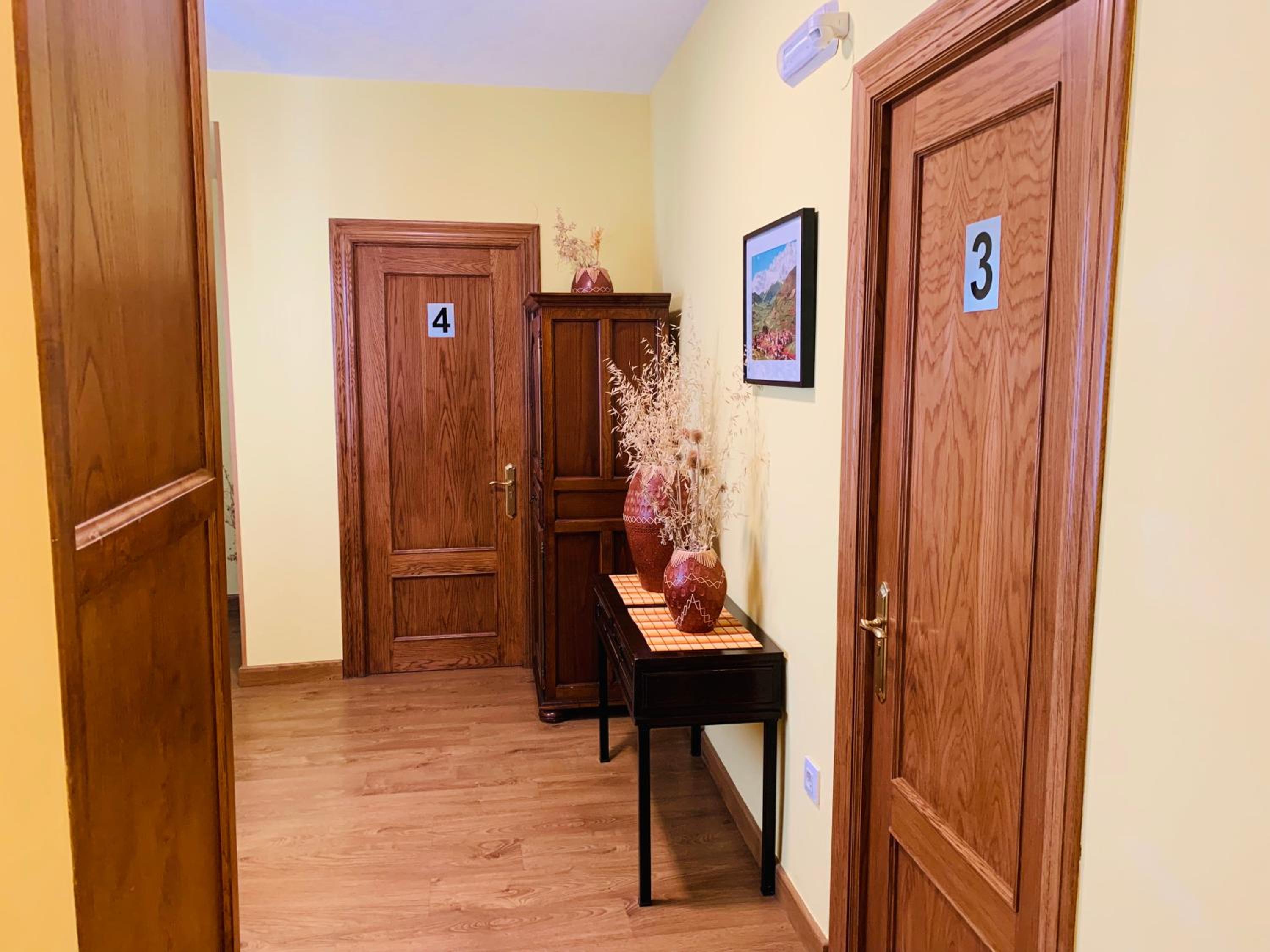 Hostal La Serna