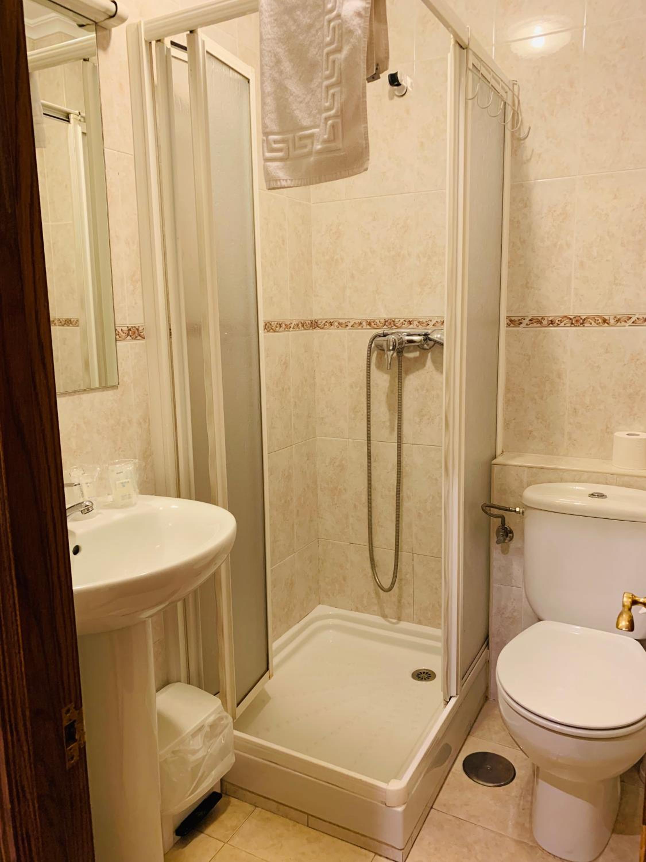 Hostal La Serna