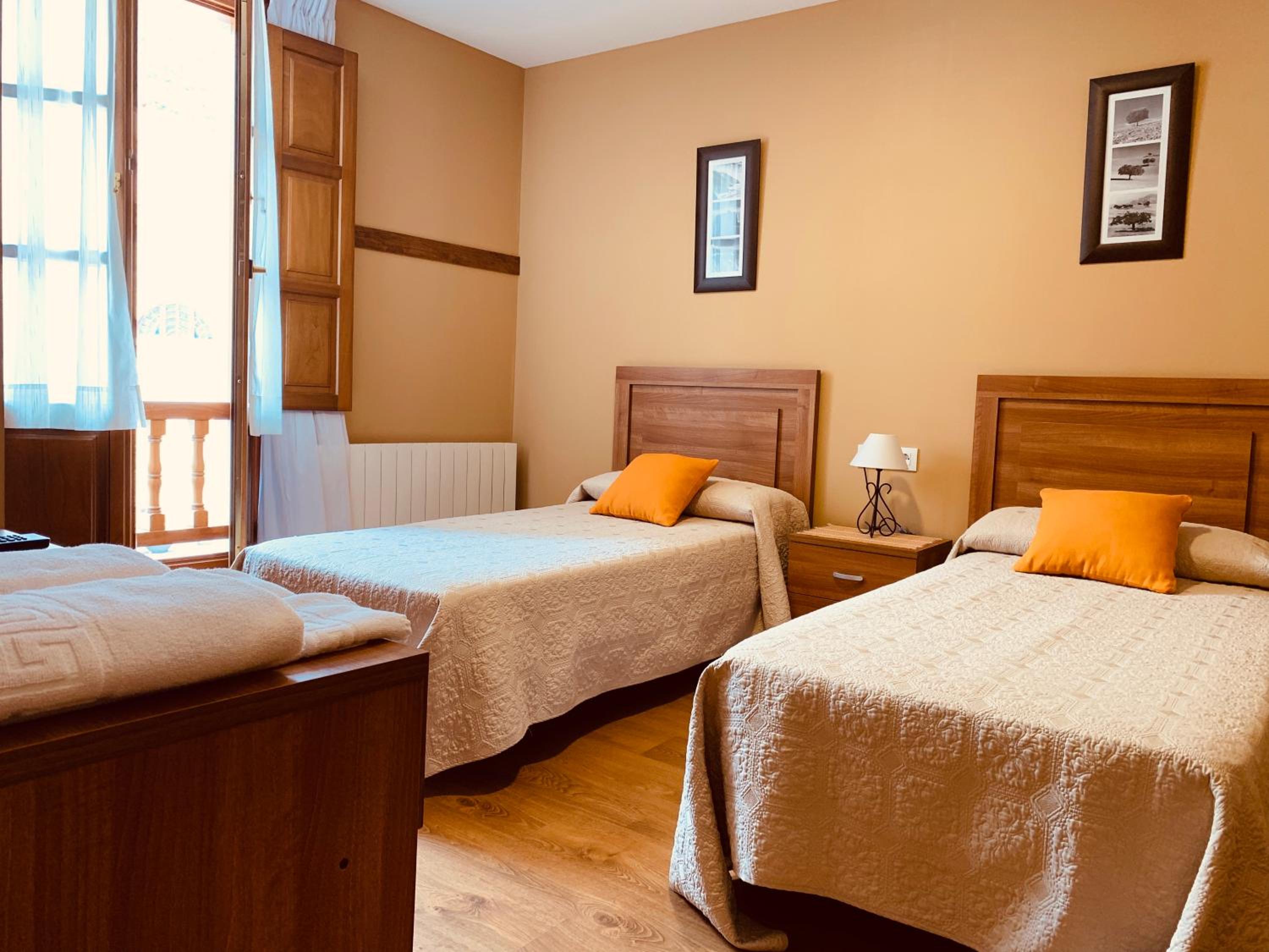 Hostal La Serna