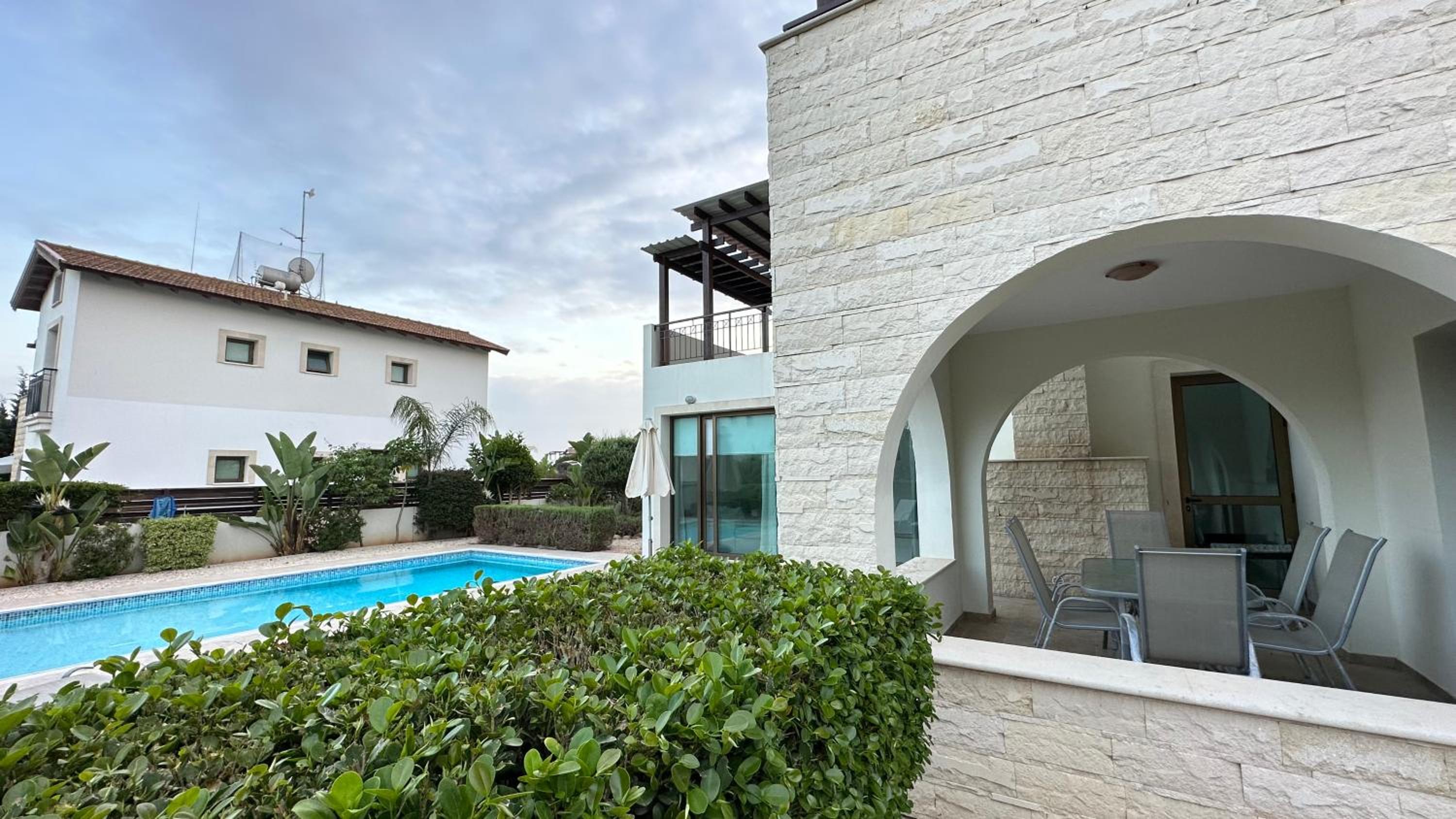 Merab Holidays Villas - K13