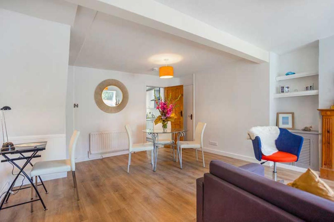 Relax with the whole family at the cosy cottage - Business rates available please enquire view 3