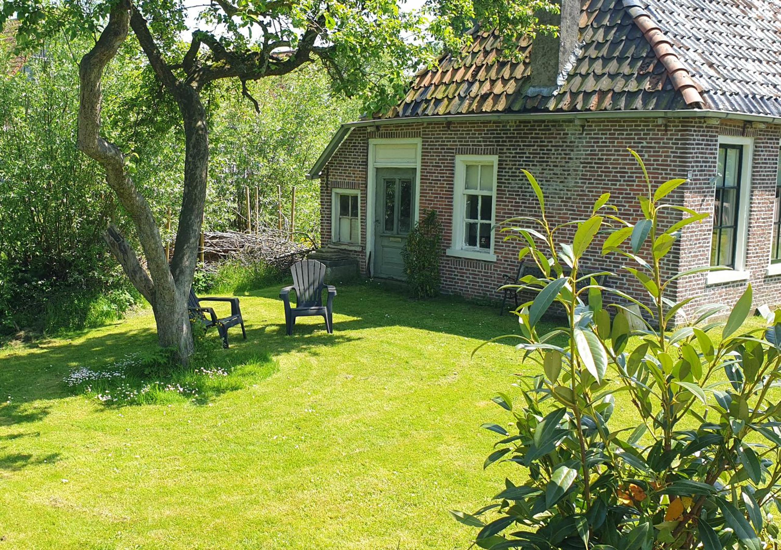 Fakânsjehûs Sfeervol met fijne tuin view 3
