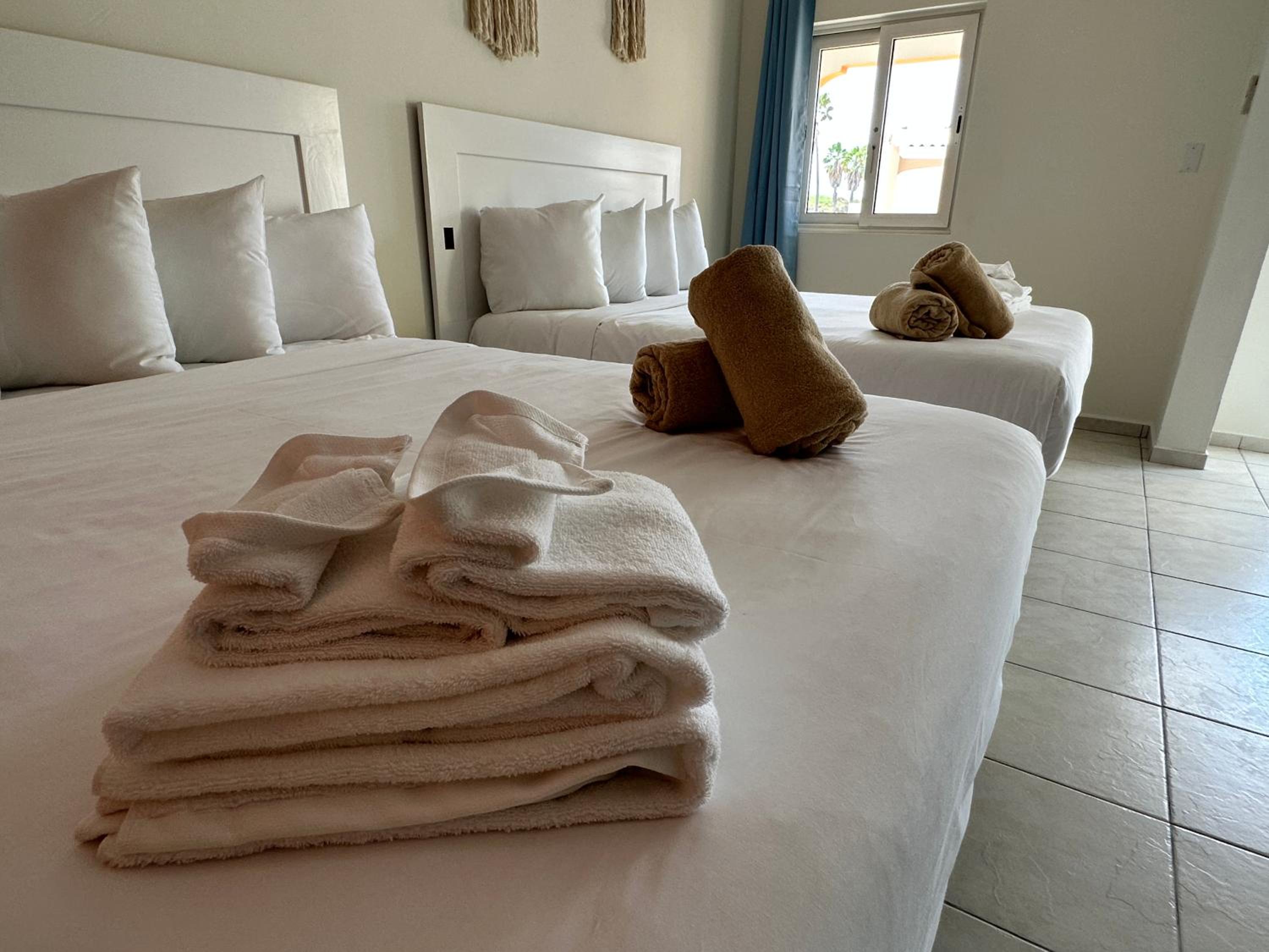 MERAKII SEAVIEW ESCAPE CURACAO