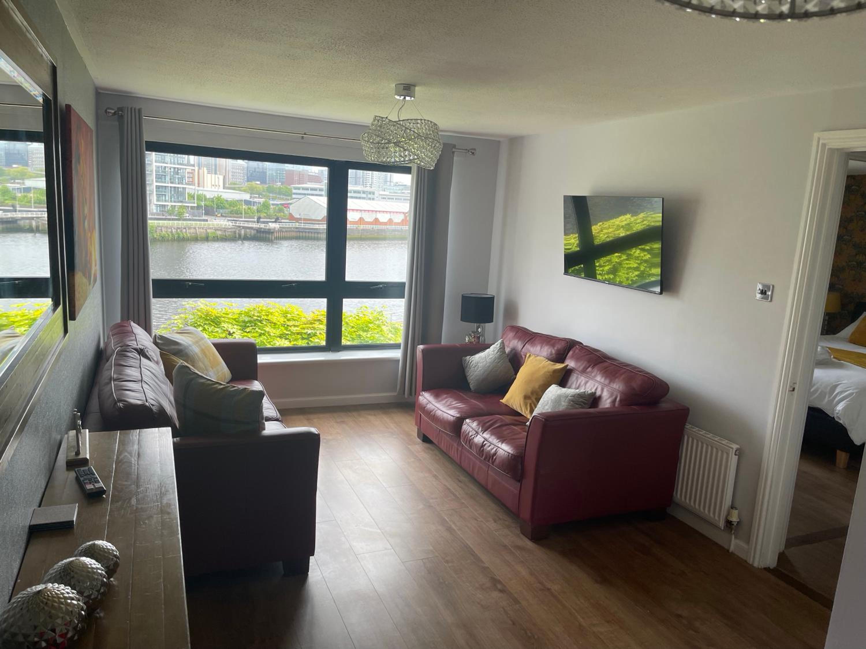River view Apartment