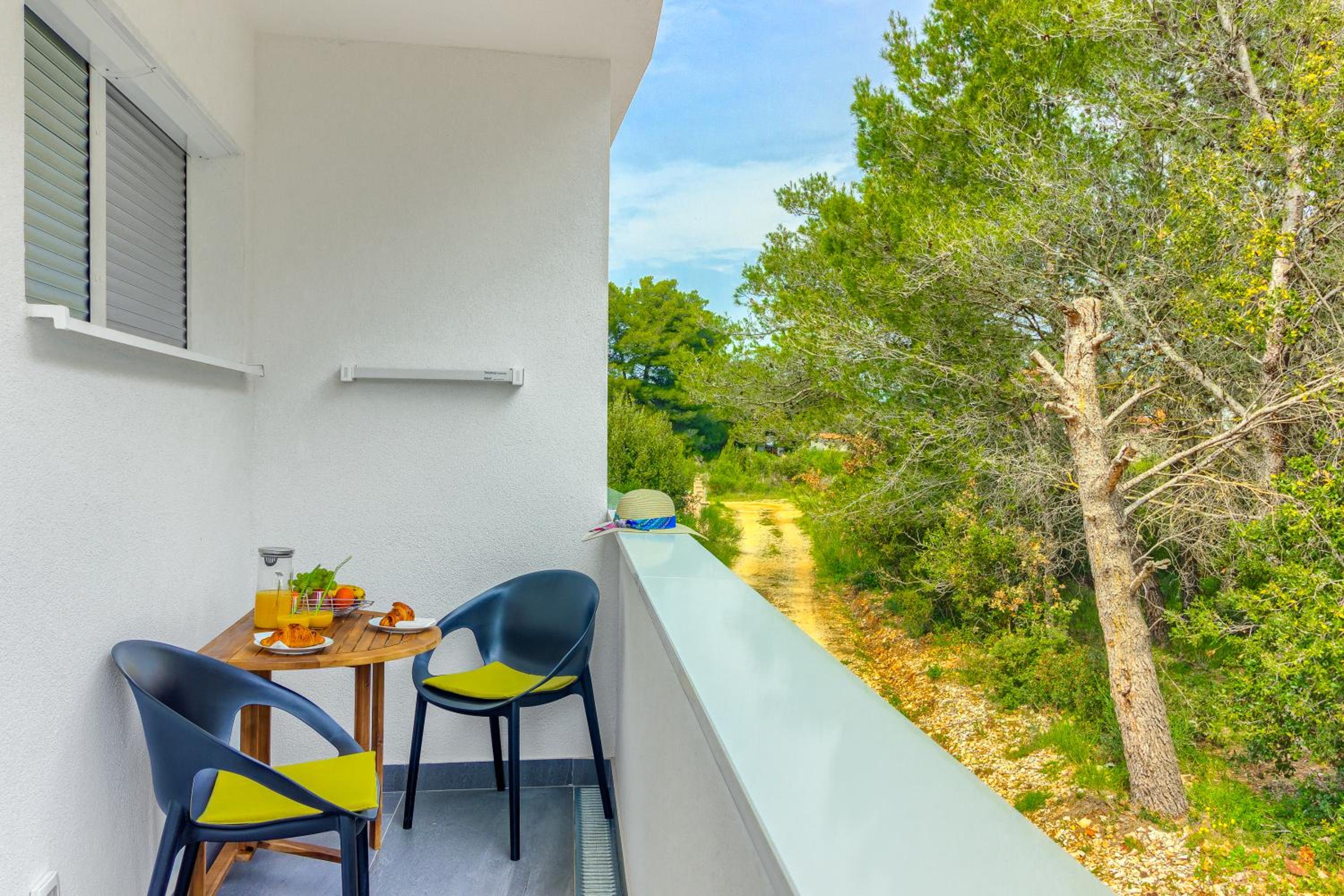White Residence Luxury Apartment Bibinje