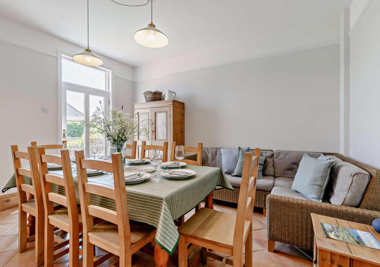 4 Bed in Padstow oc-p00297