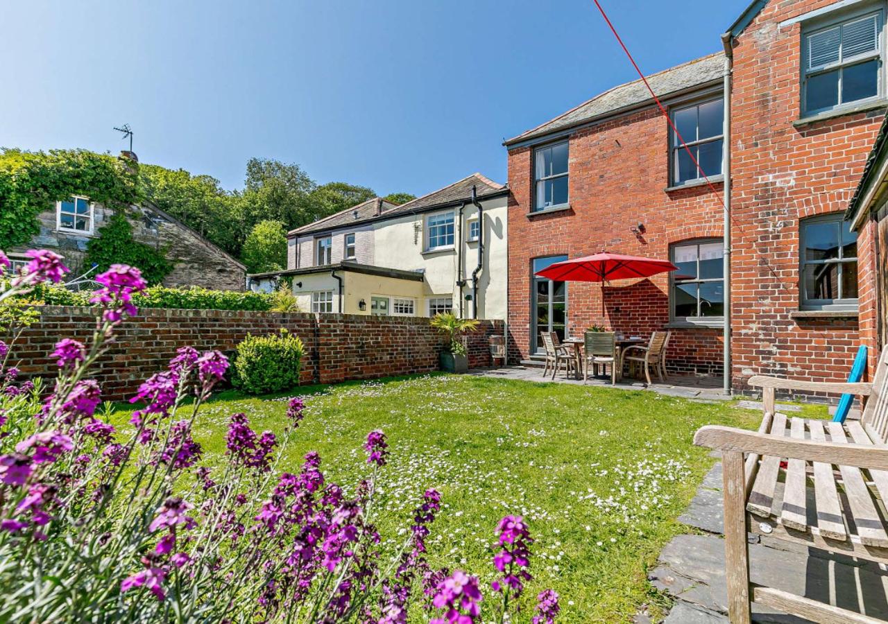4 Bed in Padstow oc-p00297