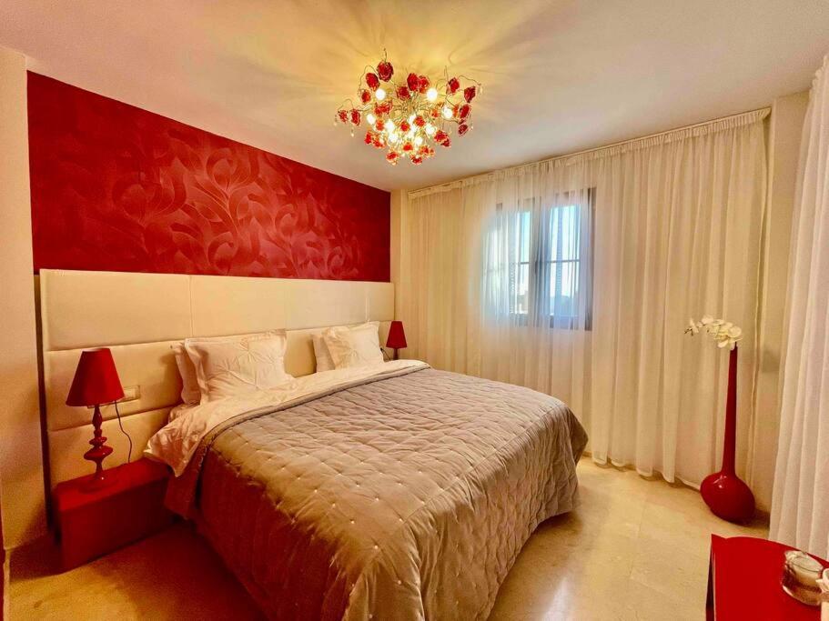 Villa Deluxe,white beach,mountains