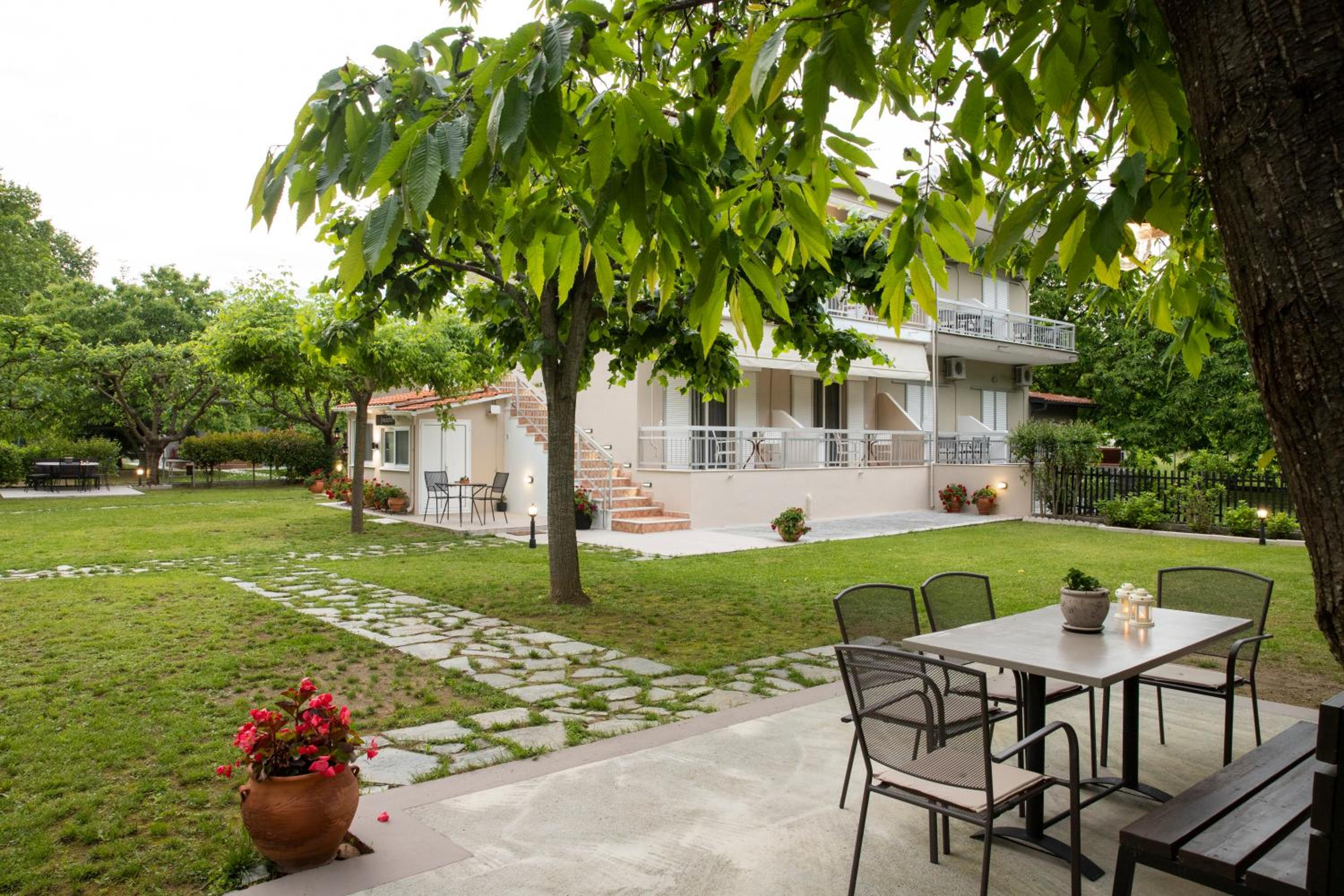 Evaggelia rental apartments