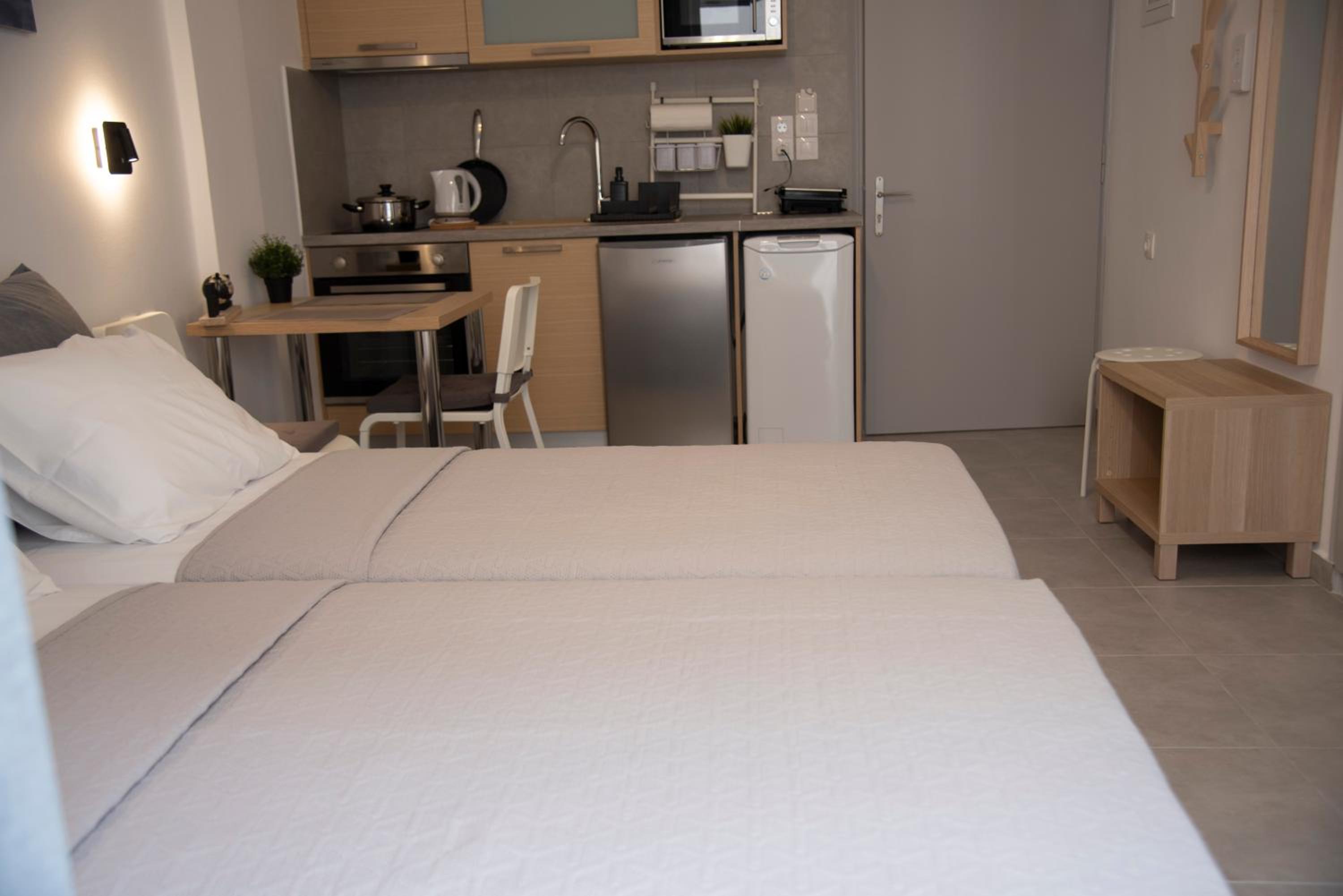 SeaSTAR Beach Apartments
