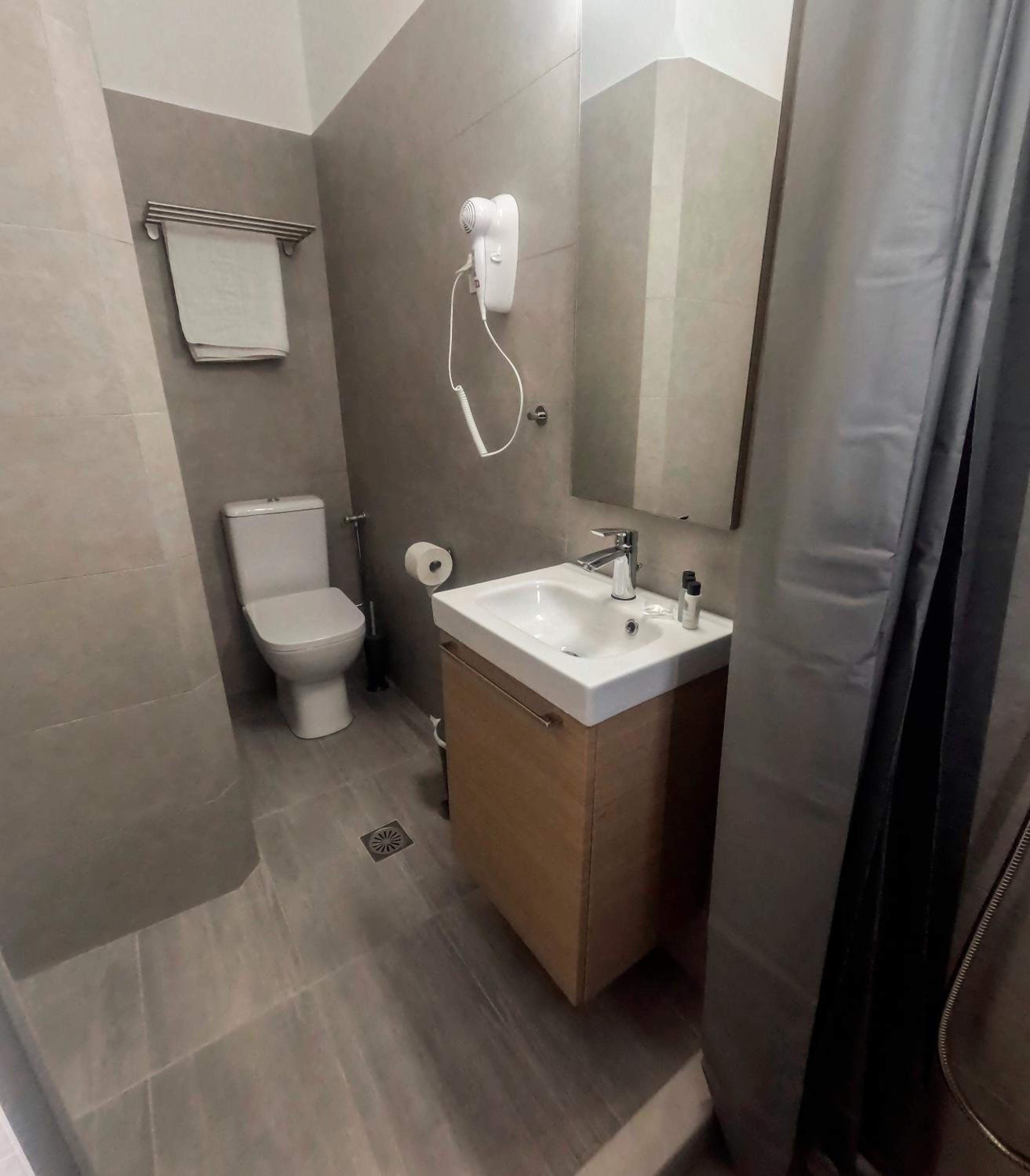 SeaSTAR Beach Apartments