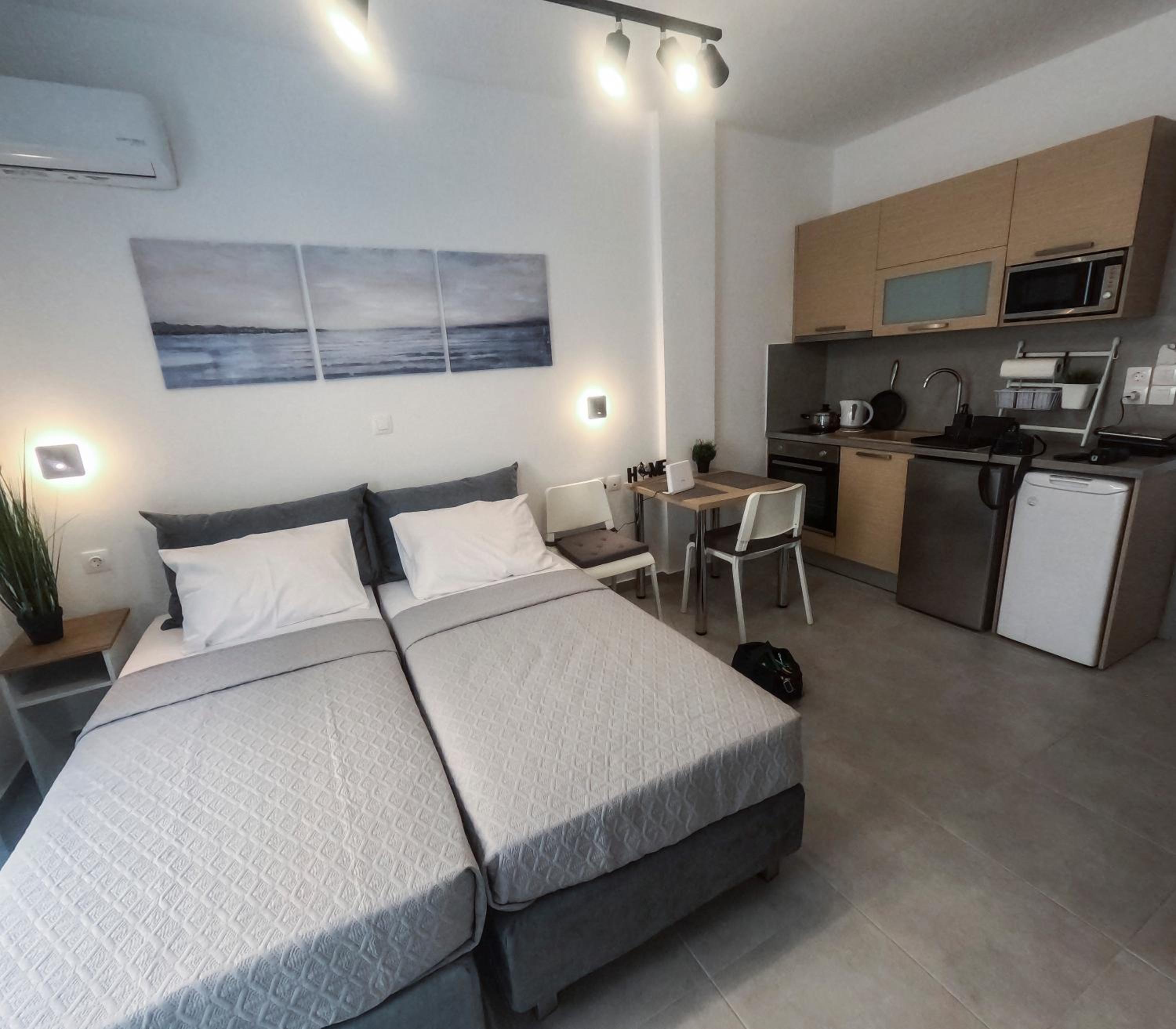 SeaSTAR Beach Apartments