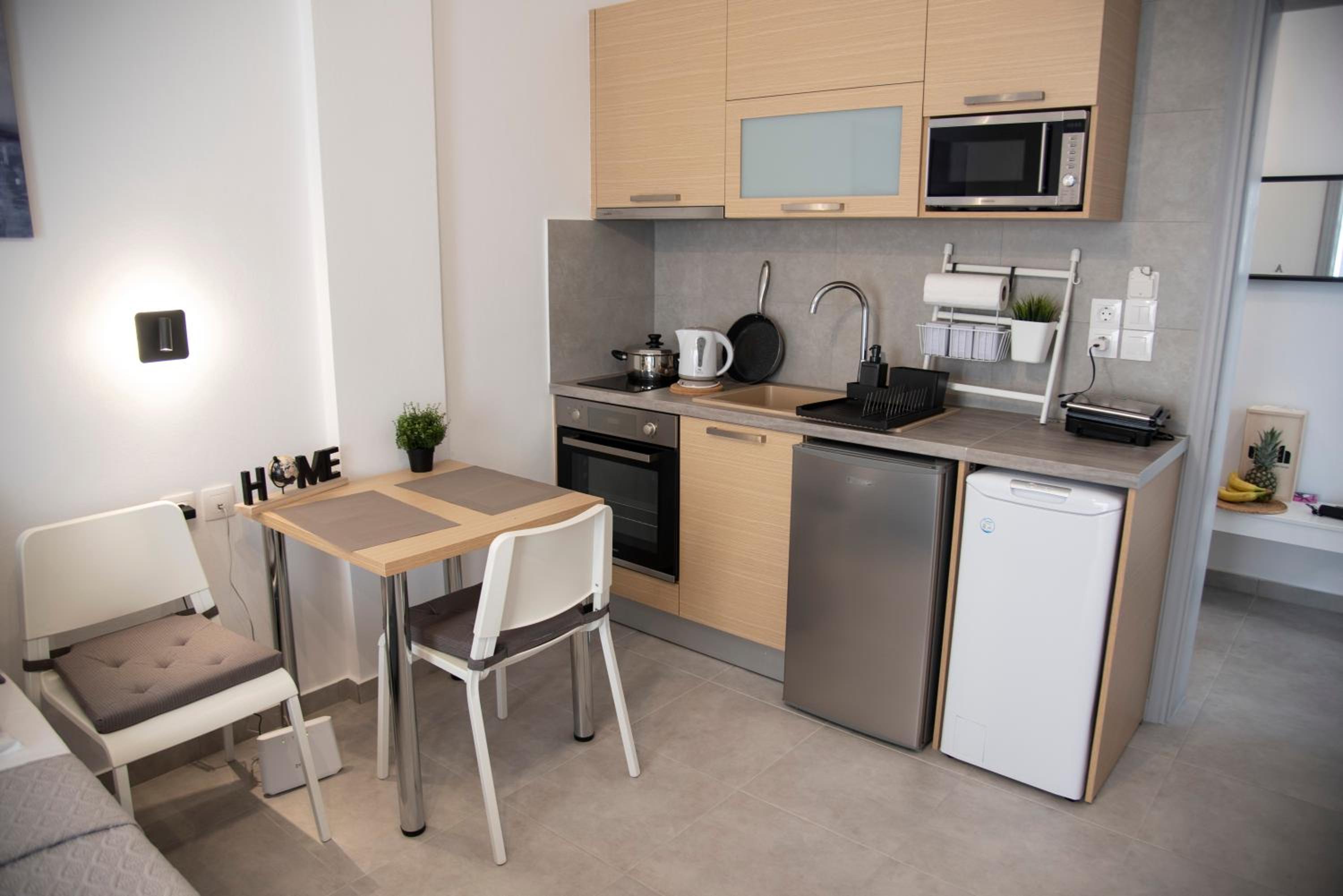 SeaSTAR Beach Apartments