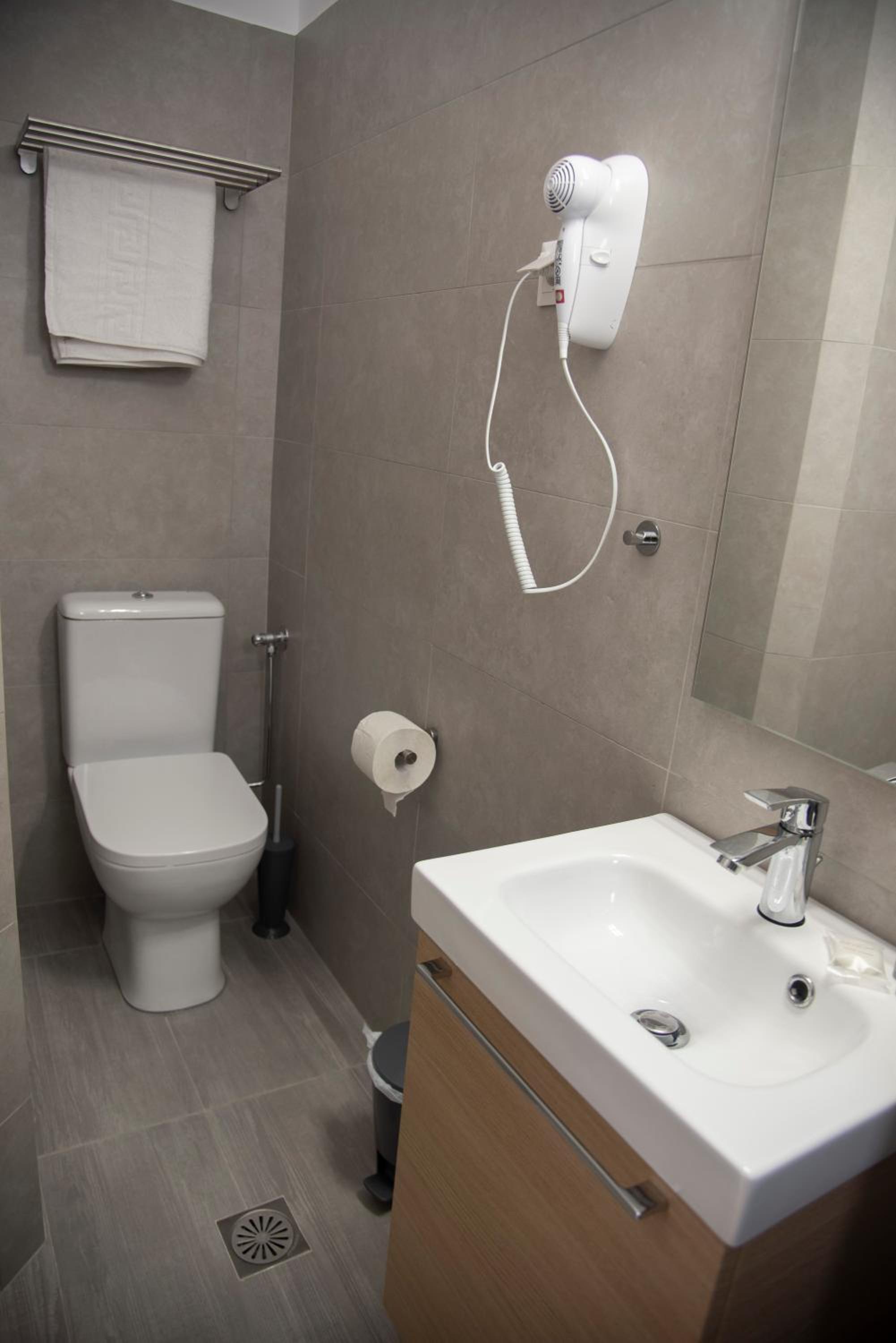 SeaSTAR Beach Apartments