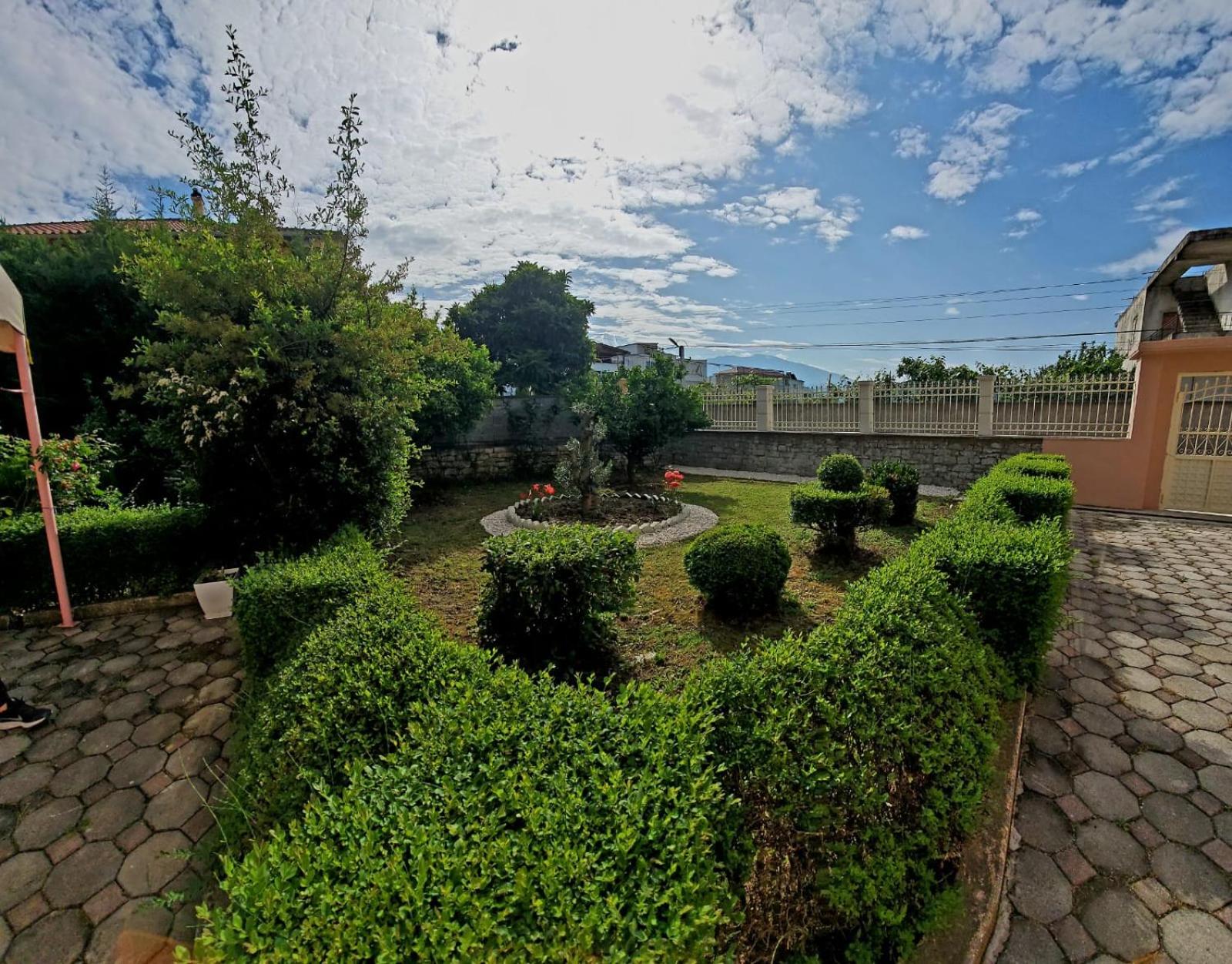 Hotel Vila Maledhi