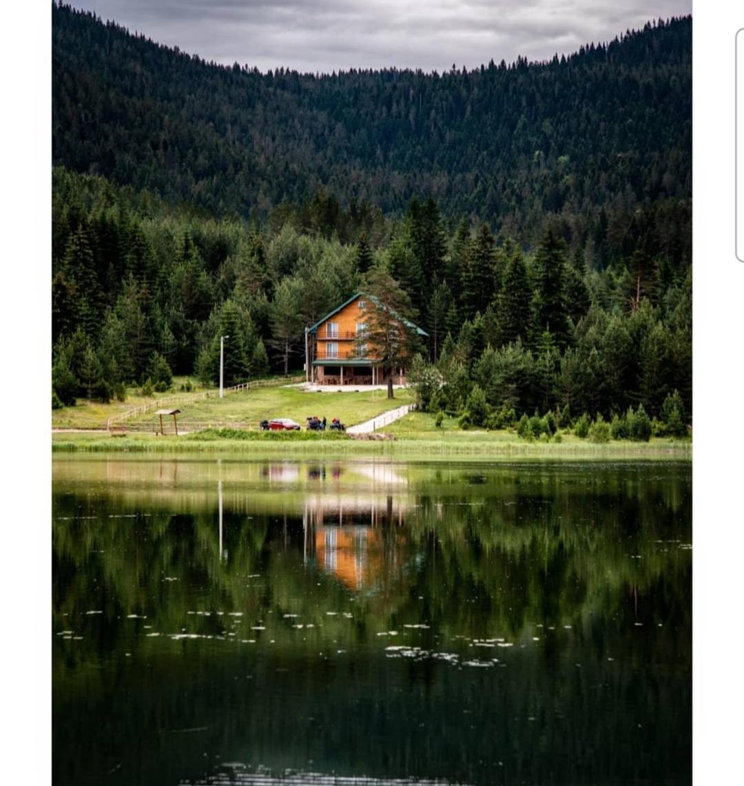 Apartmani JEZERO view 2