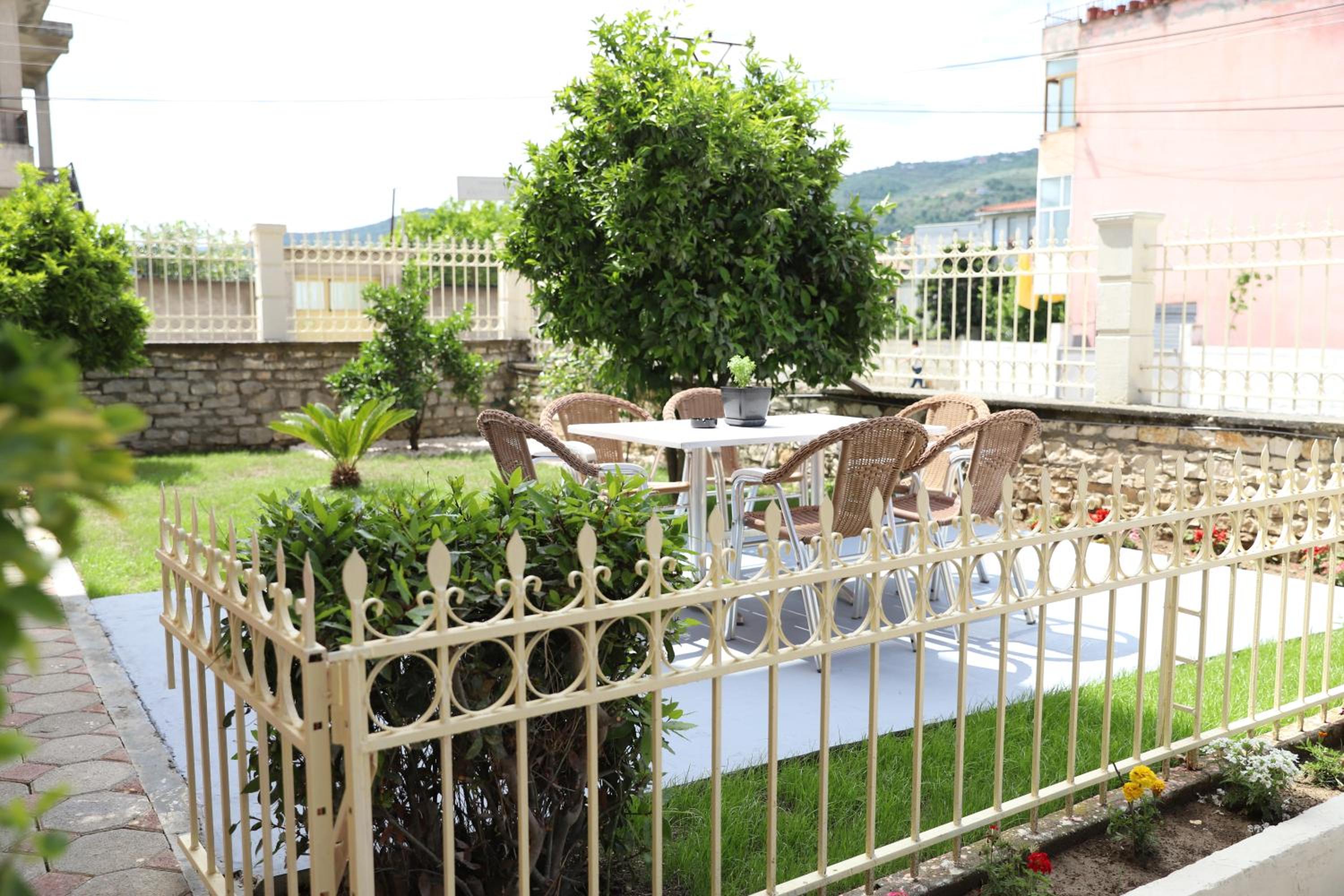Hotel Vila Maledhi