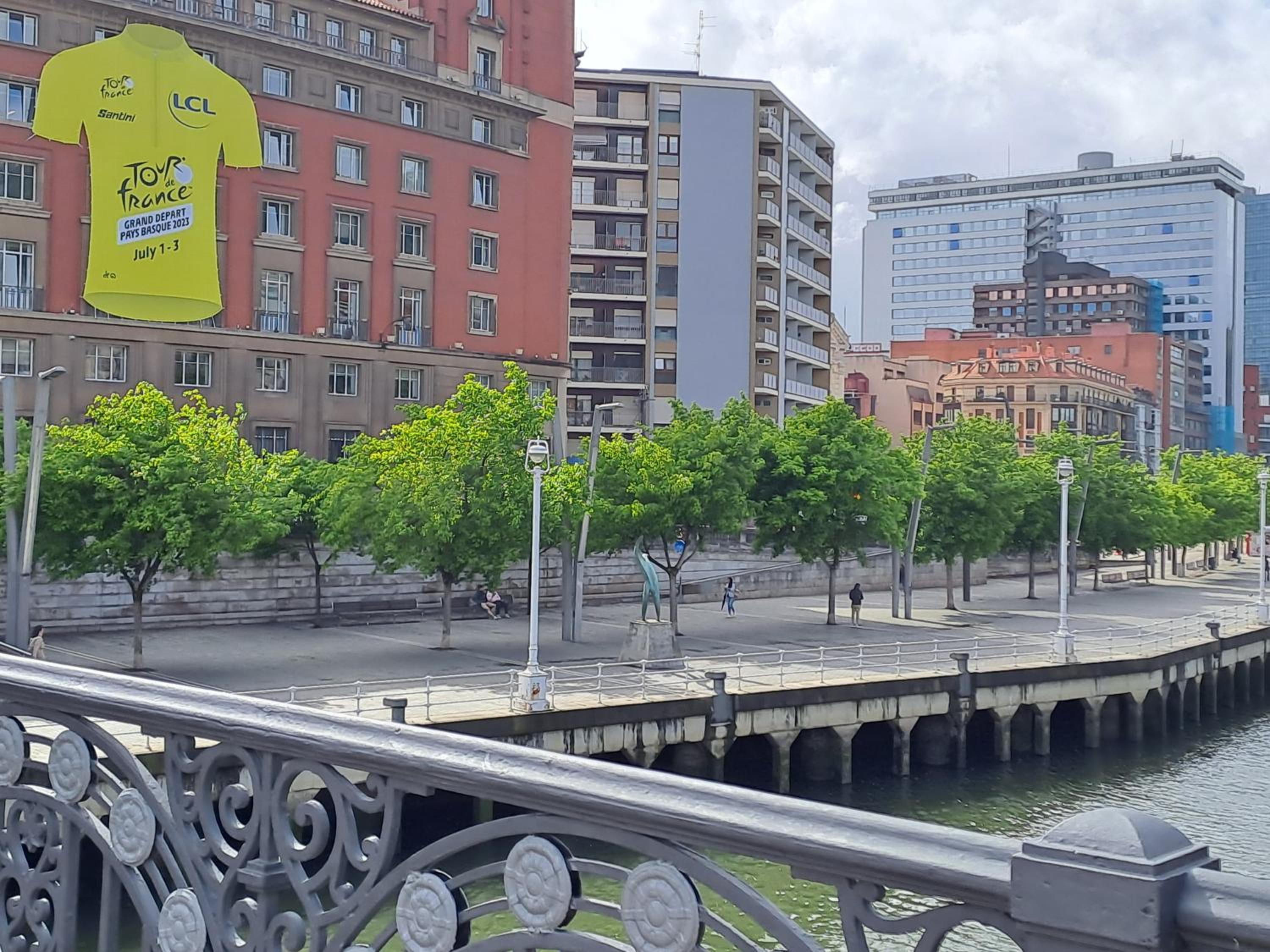 Apartamento en el centro con garaje directo.