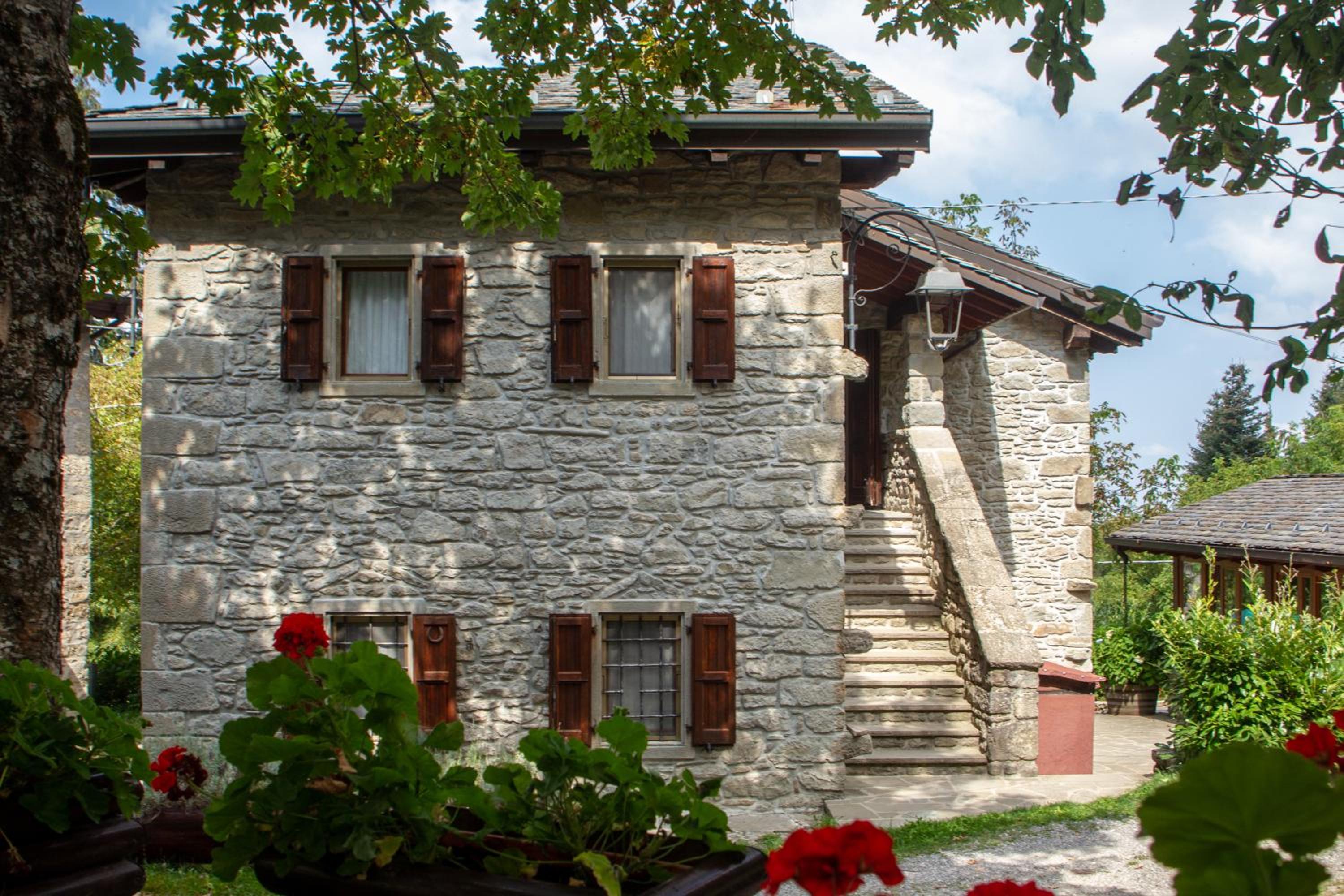 Photo 43