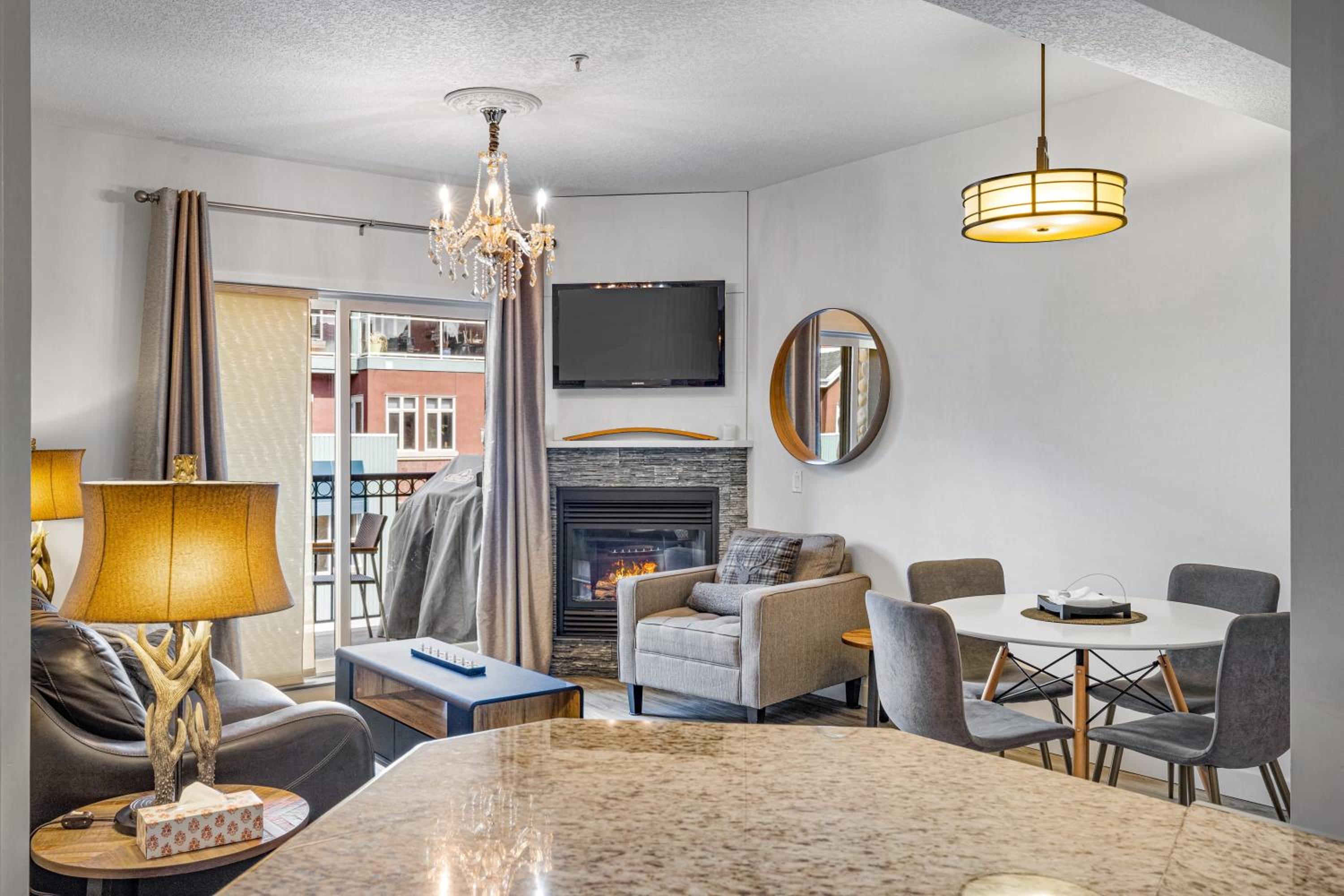 Newly renovated Blue Sky - Family Fun - 2 Bed -2 Bath
