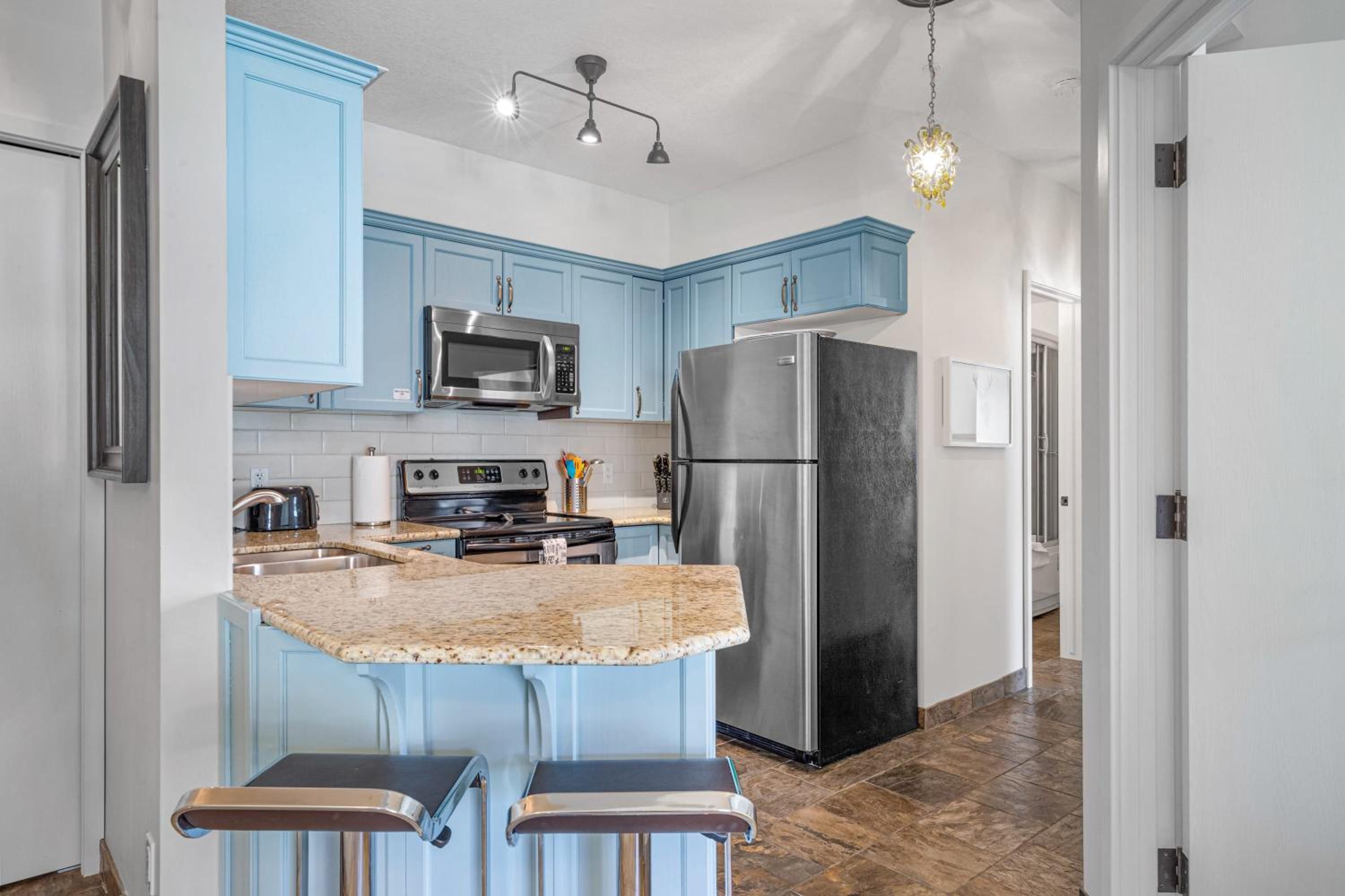 Newly renovated Blue Sky - Family Fun - 2 Bed -2 Bath
