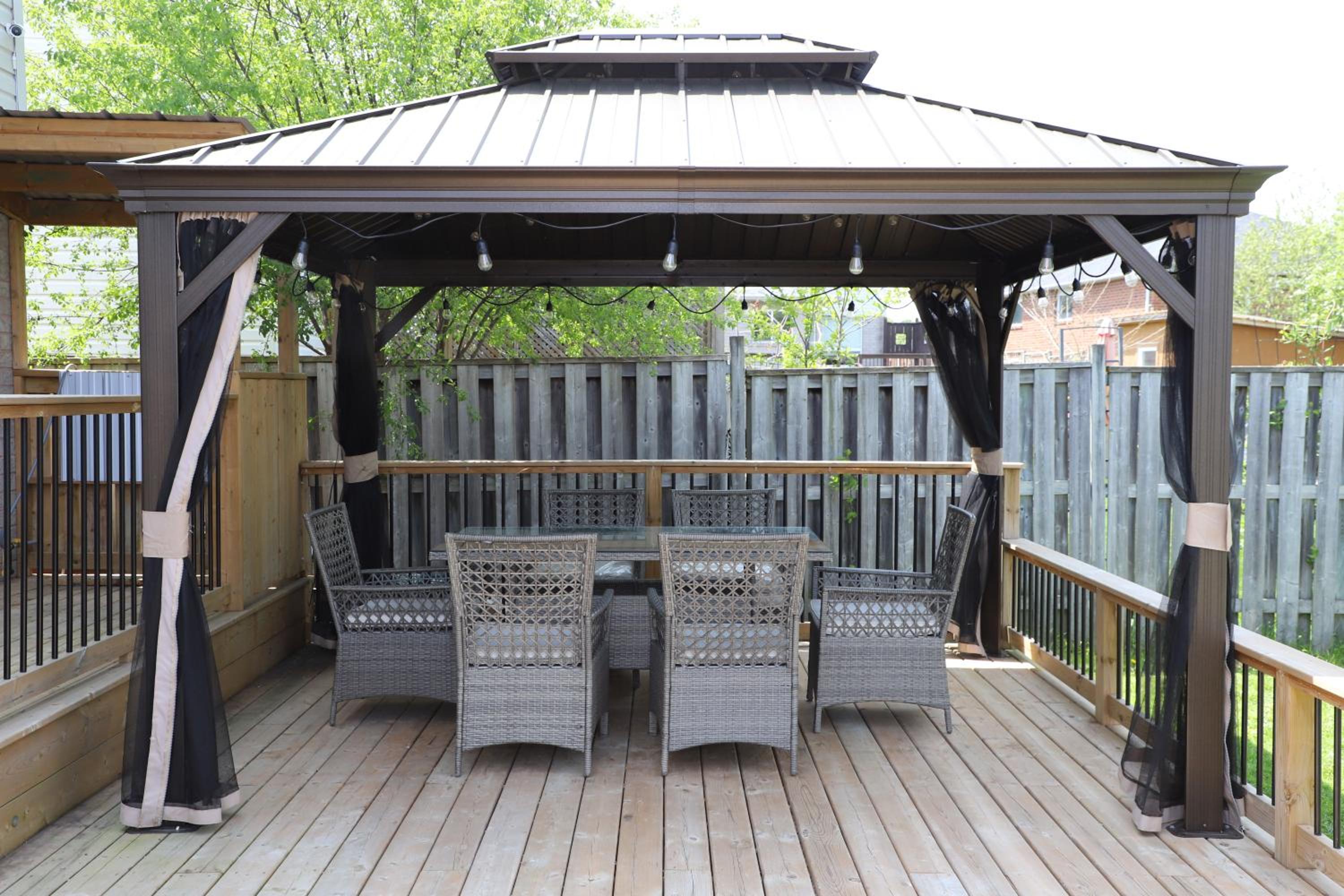 Lavish 4BR House Near Simcoe Lake & FH Resort